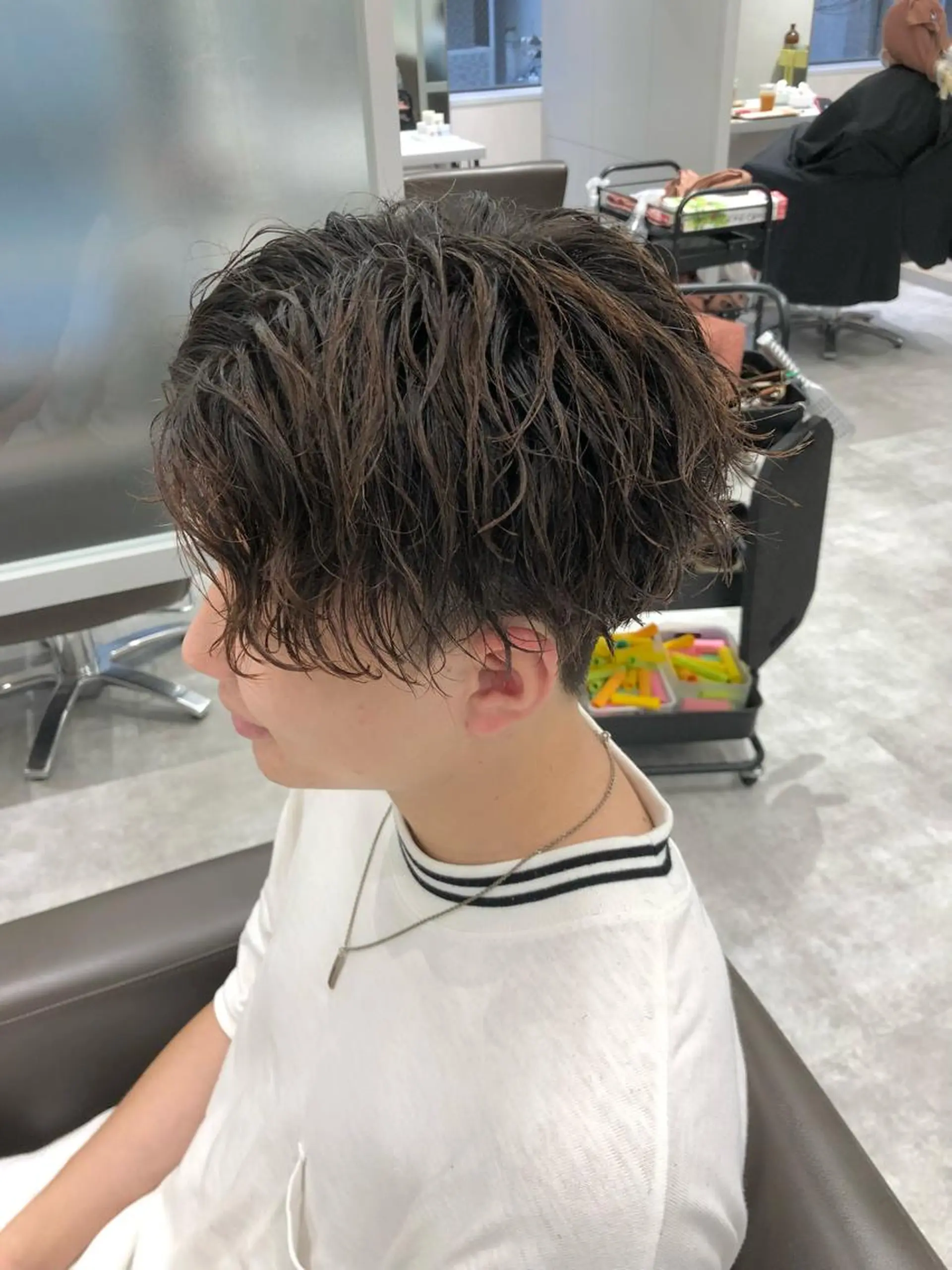 ショート カラー パーマ メンズ kiitos所属・関西センターパート メンズモデル募集のヘアスタイル