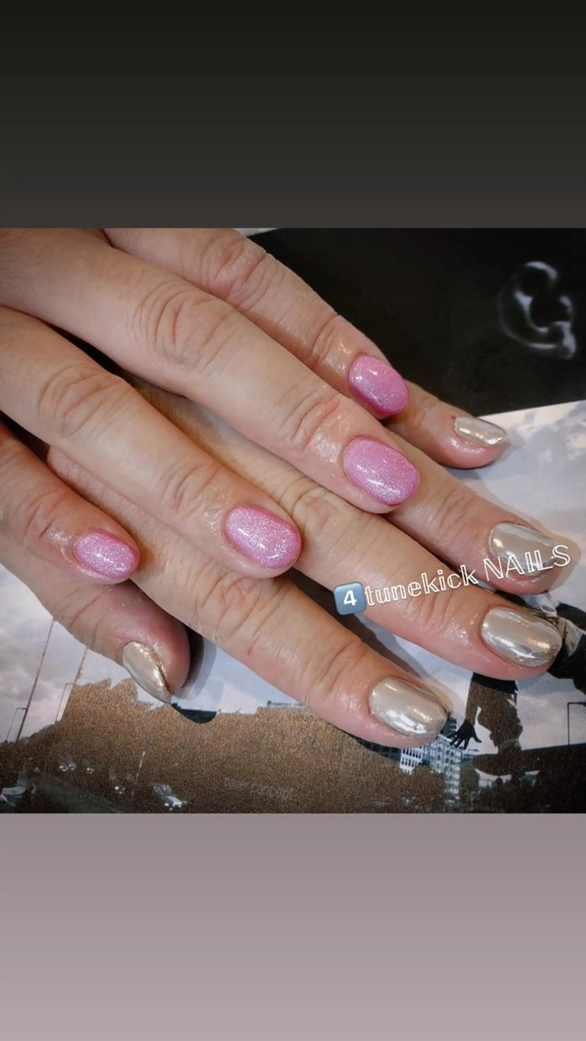 ネイル ミラーネイル 4tunekick NAILS(フォーチュンキックネイルズ)所属・光森 淳子のネイルデザイン