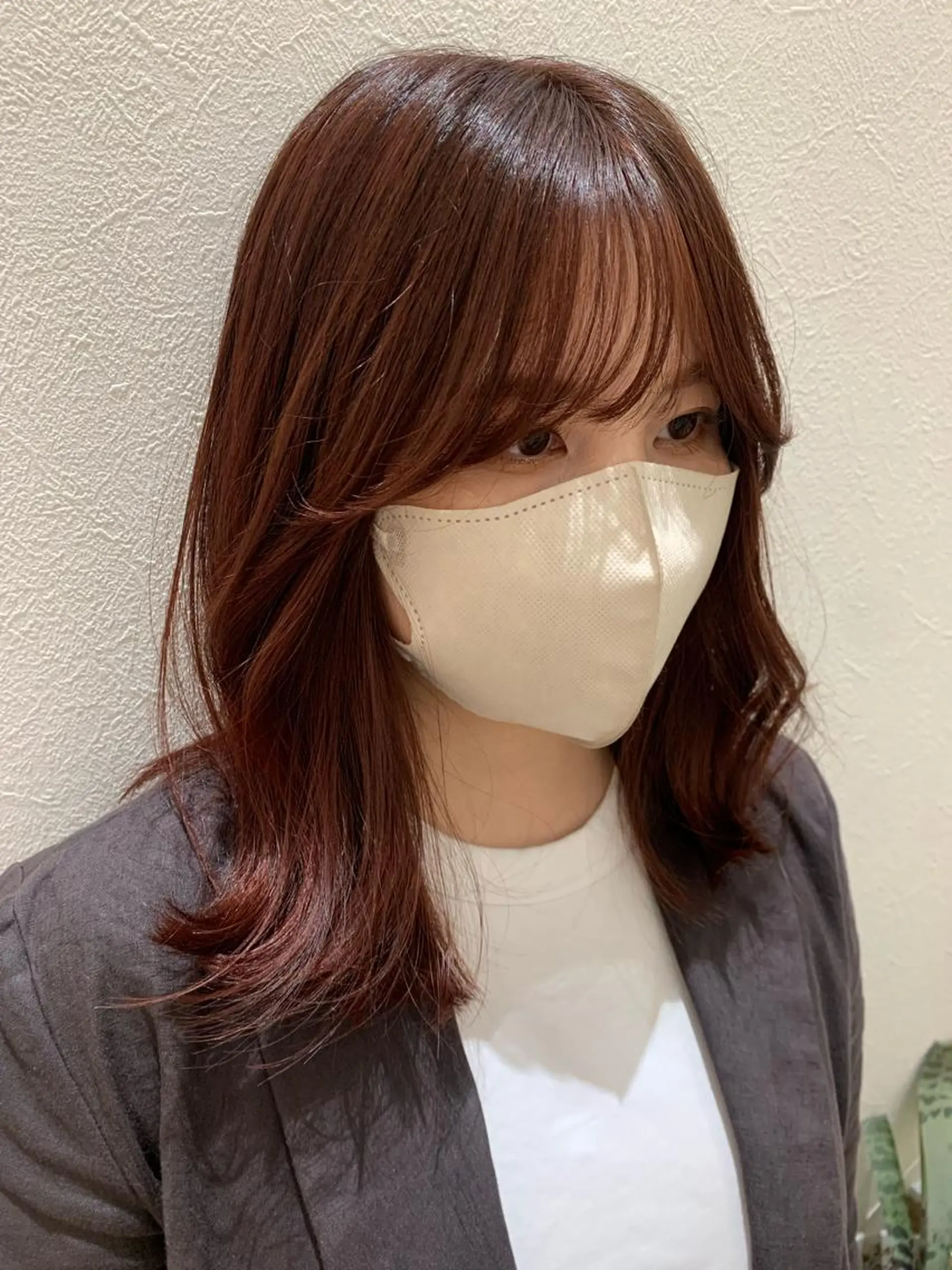 ミディアム カラー ブリーチ ブラウンカラー ブリーチなしカラー レッドカラー レッドブラウン カット ヘアカラー トリートメント hub hair レイヤー/透明感のヘアスタイル