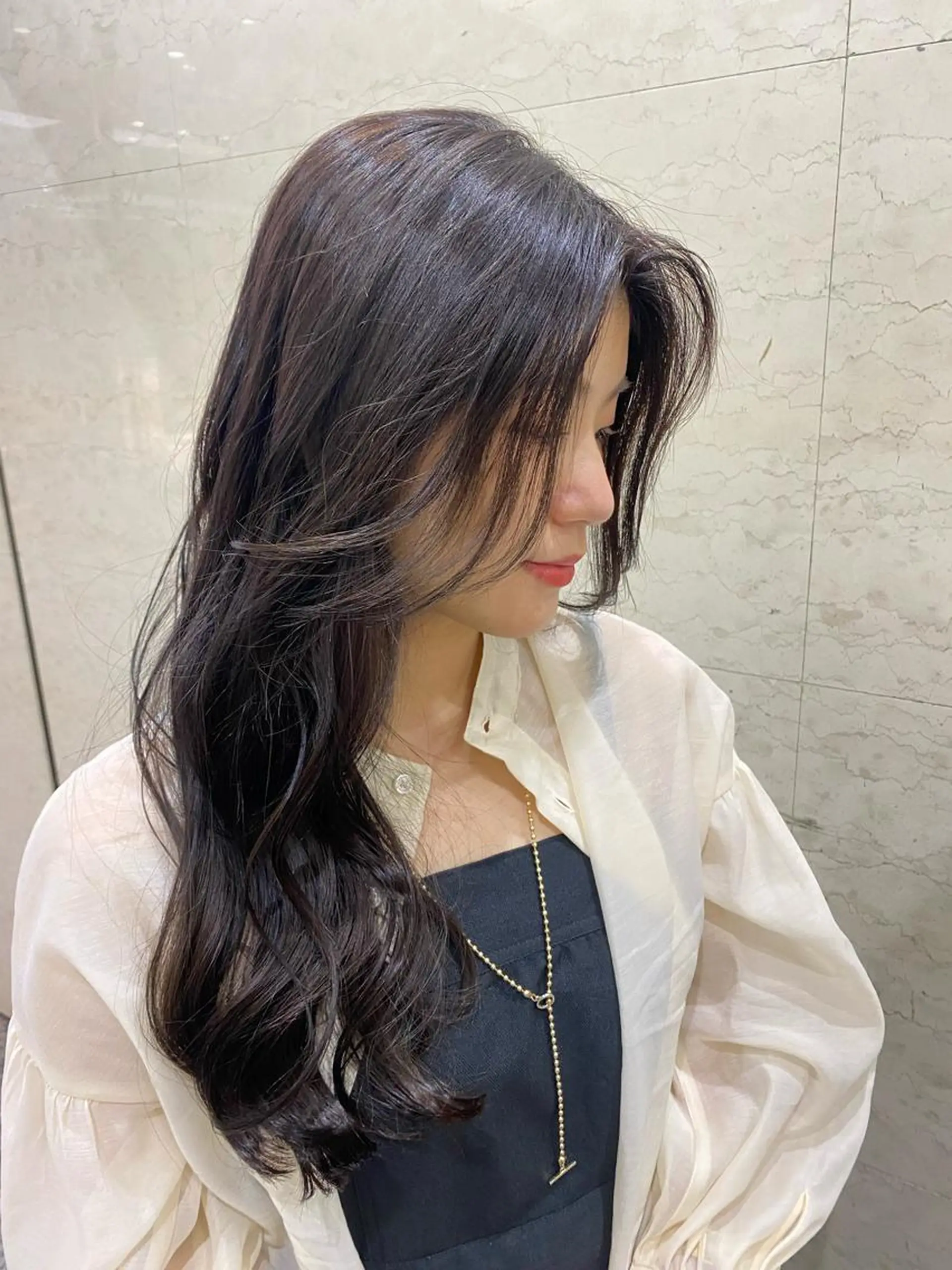 ロング カラー ブラウンカラー 透明感カラー パープルカラー パープルブラウン 🌻名古屋🌻 🫧ハイトーン🫧のヘアスタイル