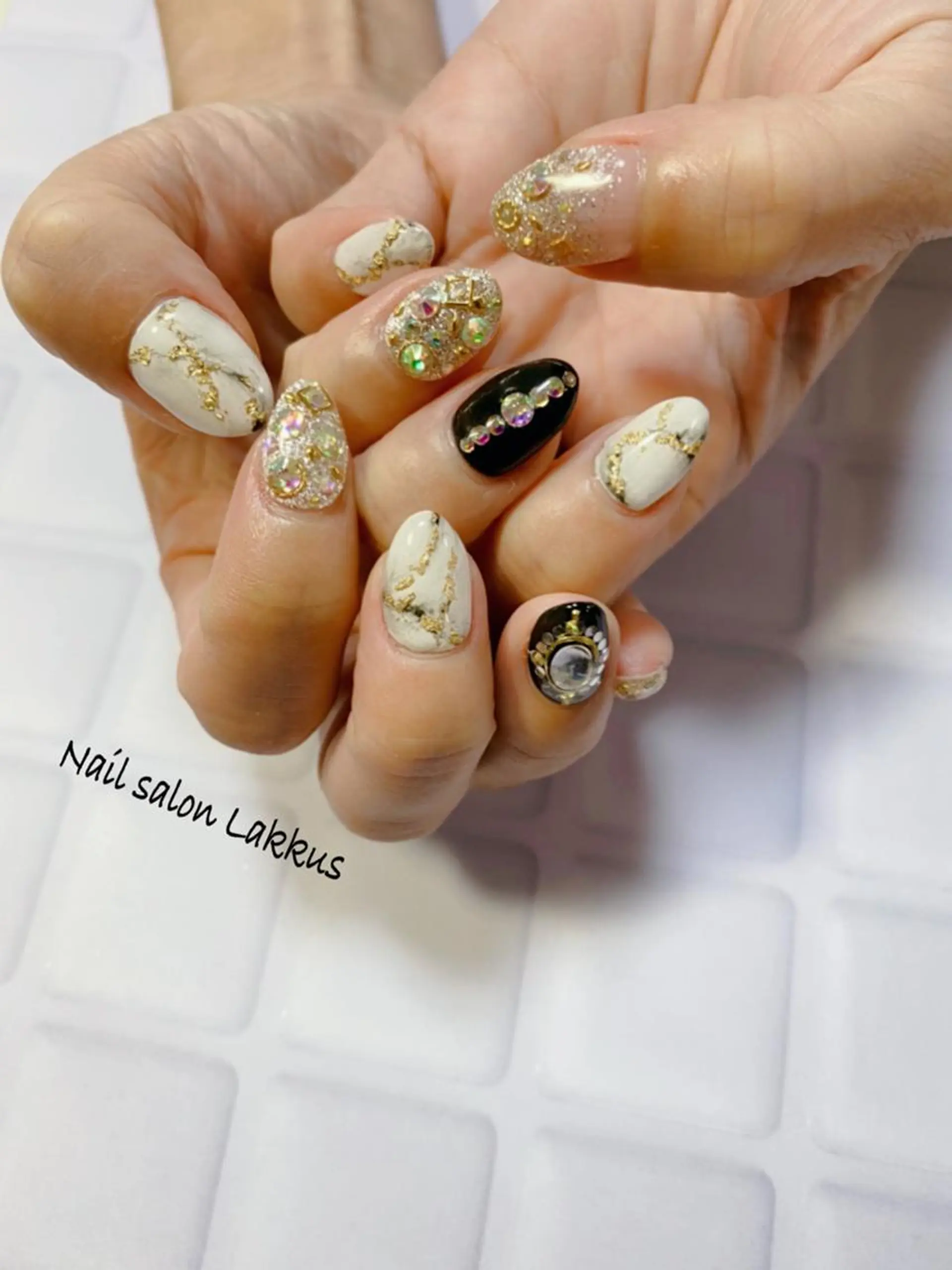 ネイル Lakkus T－CHIのネイルデザイン