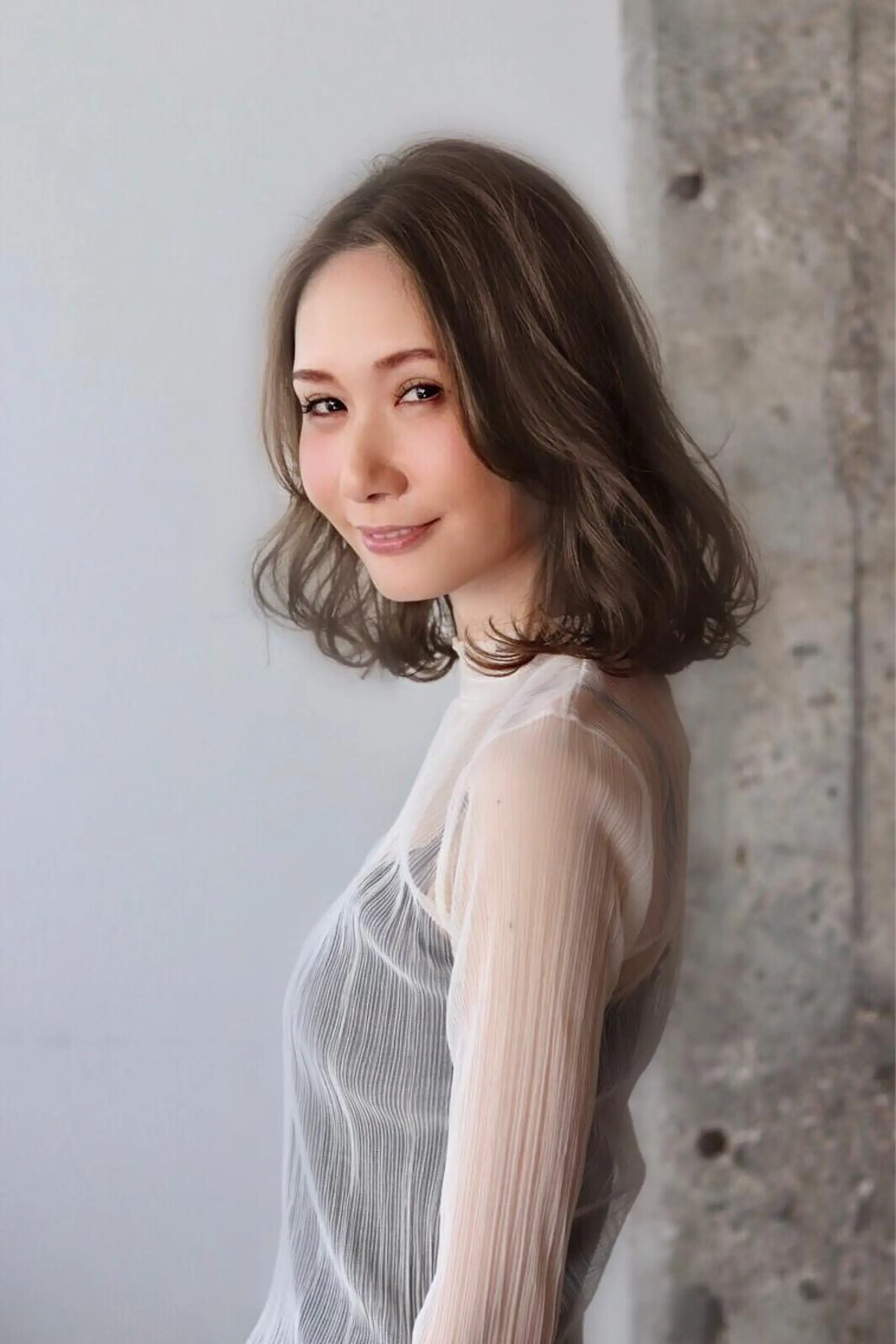 ミディアム カラー バレイヤージュ 黒髪 グラデーションカラー グレージュ ハイライトカラー カット ヘアカラー トリートメント 髪質改善🌈縮毛矯正 荻原　達矢のヘアスタイル