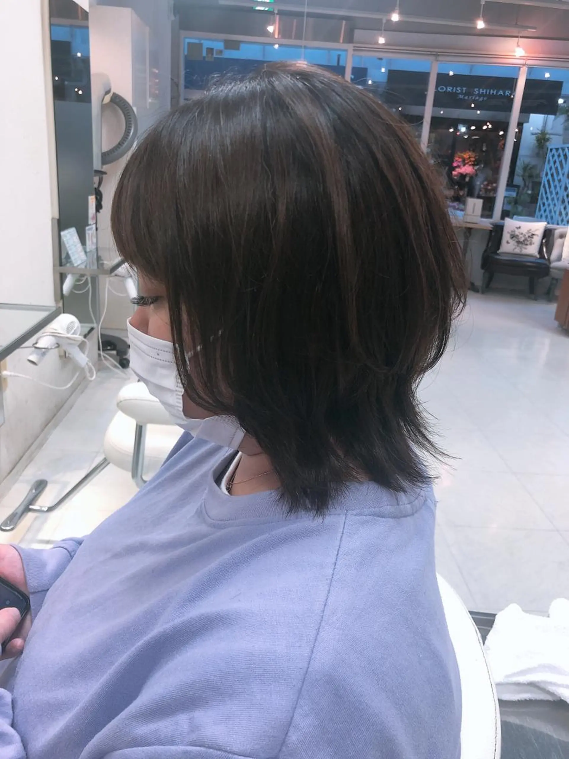 ショート カラー アッシュ ウルフカット ヘアカラー トリートメント 阿部 美咲のヘアスタイル