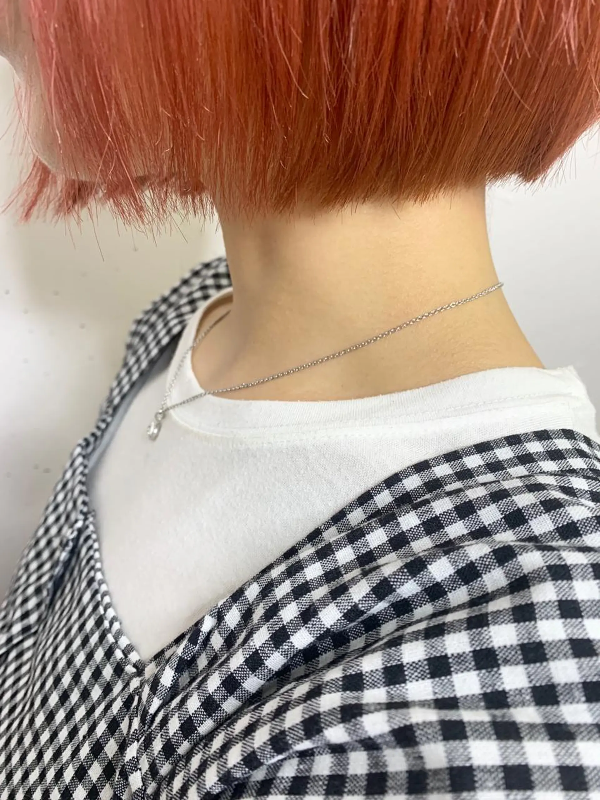 ショート カラー raika .のヘアスタイル