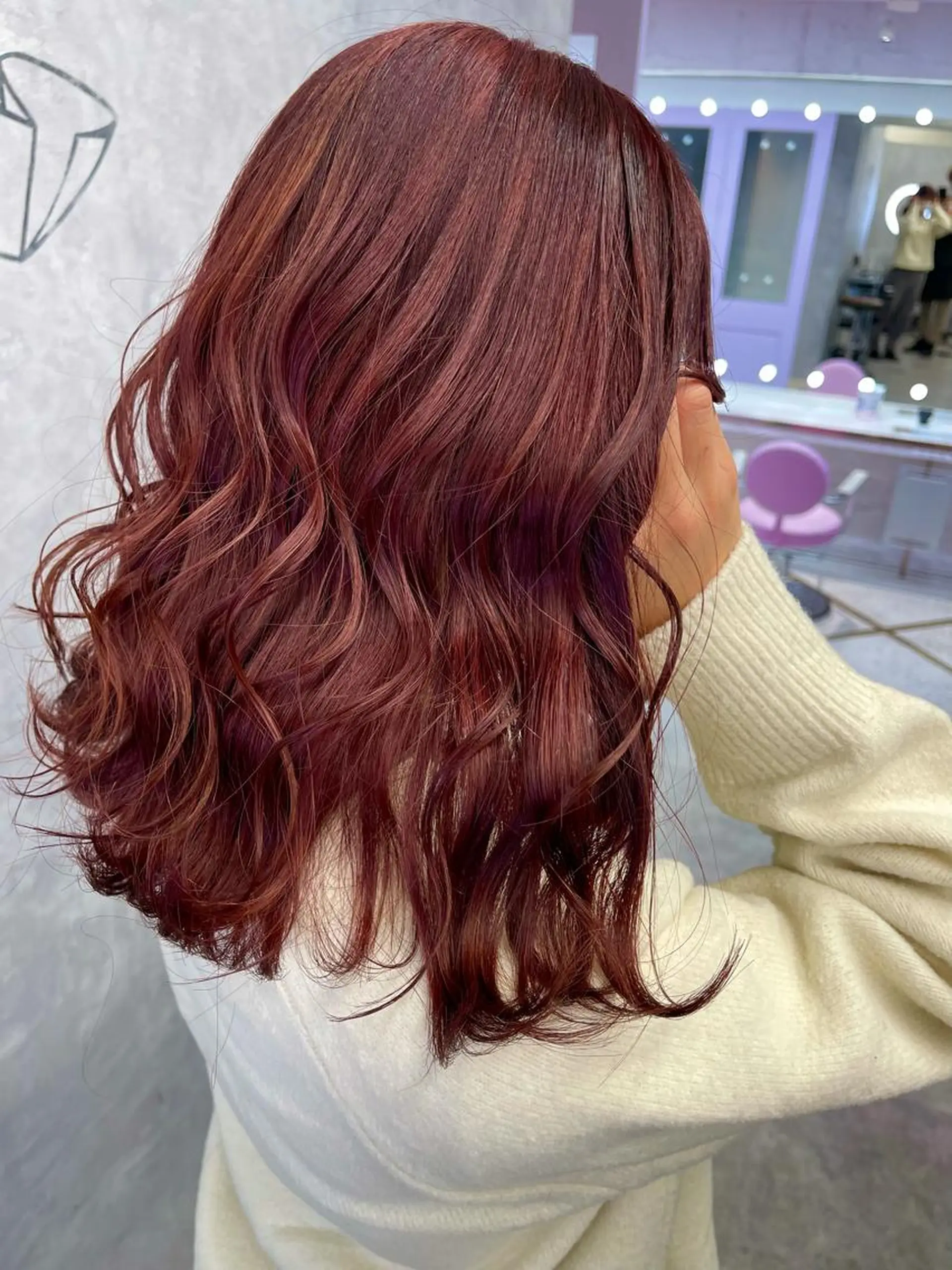 ロング カラー ブリーチ ケアブリーチ 韓国風カラー 韓国風ヘア カット ヘアカラー トリートメント オフホワイトアンドなんば所属・福西 洋斗のヘアスタイル