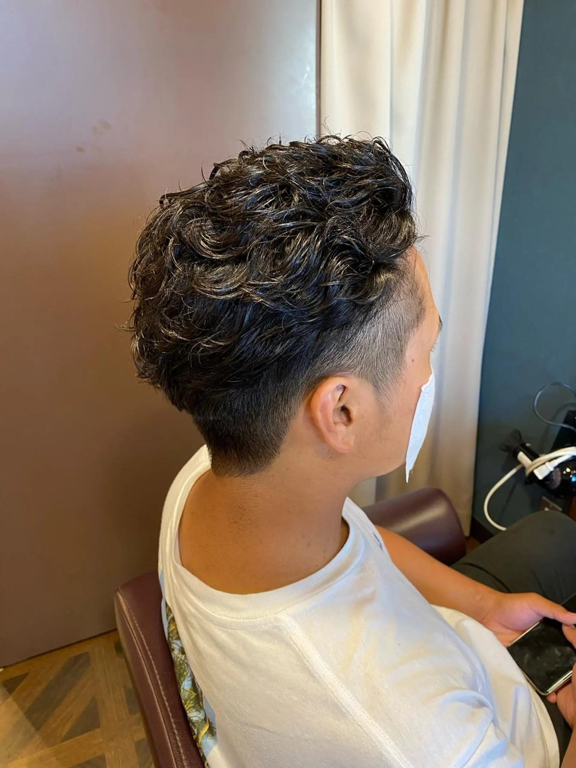 パーマ ヘアアレンジ メンズ オールバック メンズパーマ SALOWIN京都河原町Suite店所属・外国人風レイヤー/ ハイトーンSHUのヘアスタイル