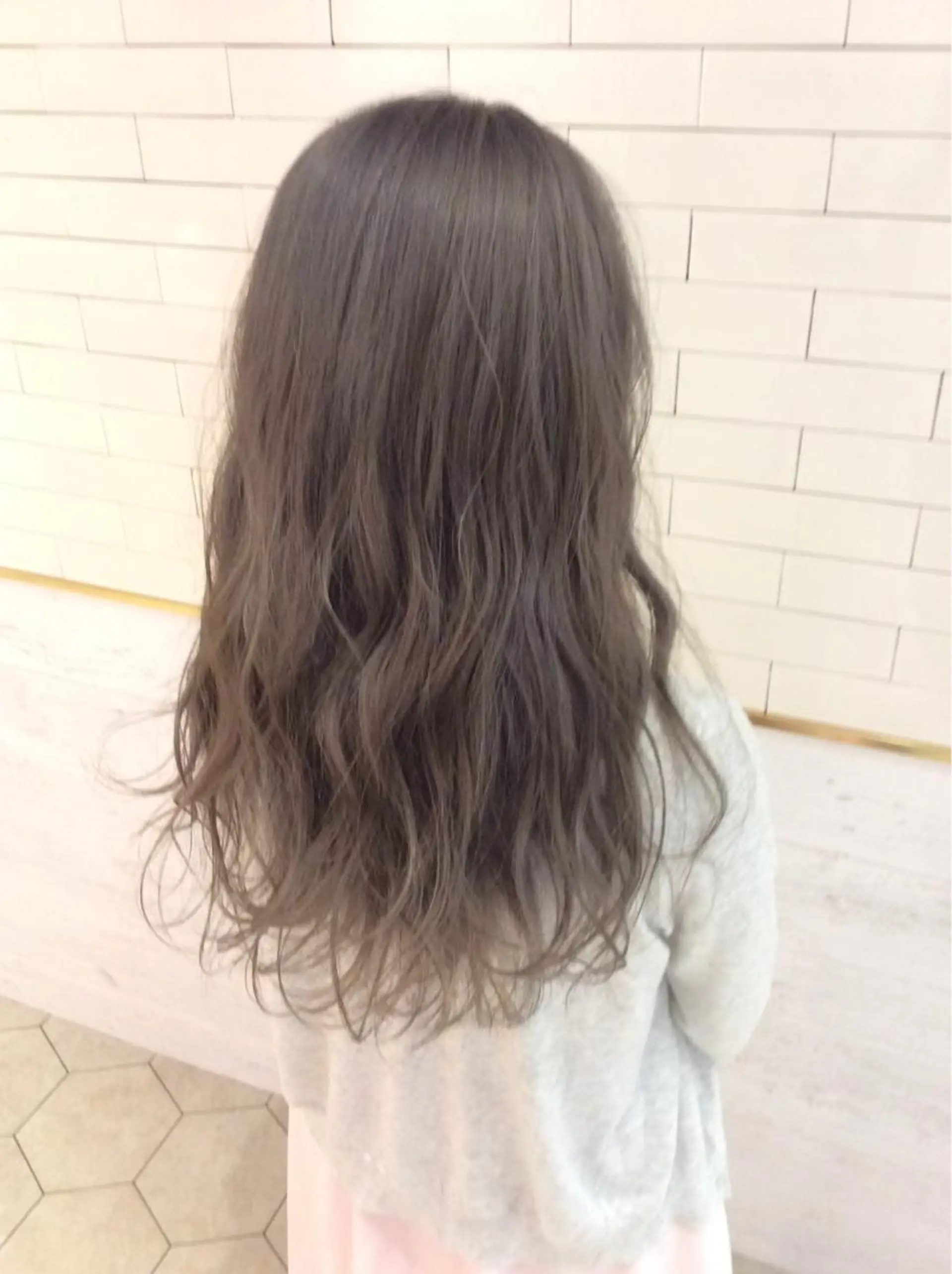 セミロング カラー レイヤーカット× 髪質改善たもりのヘアスタイル