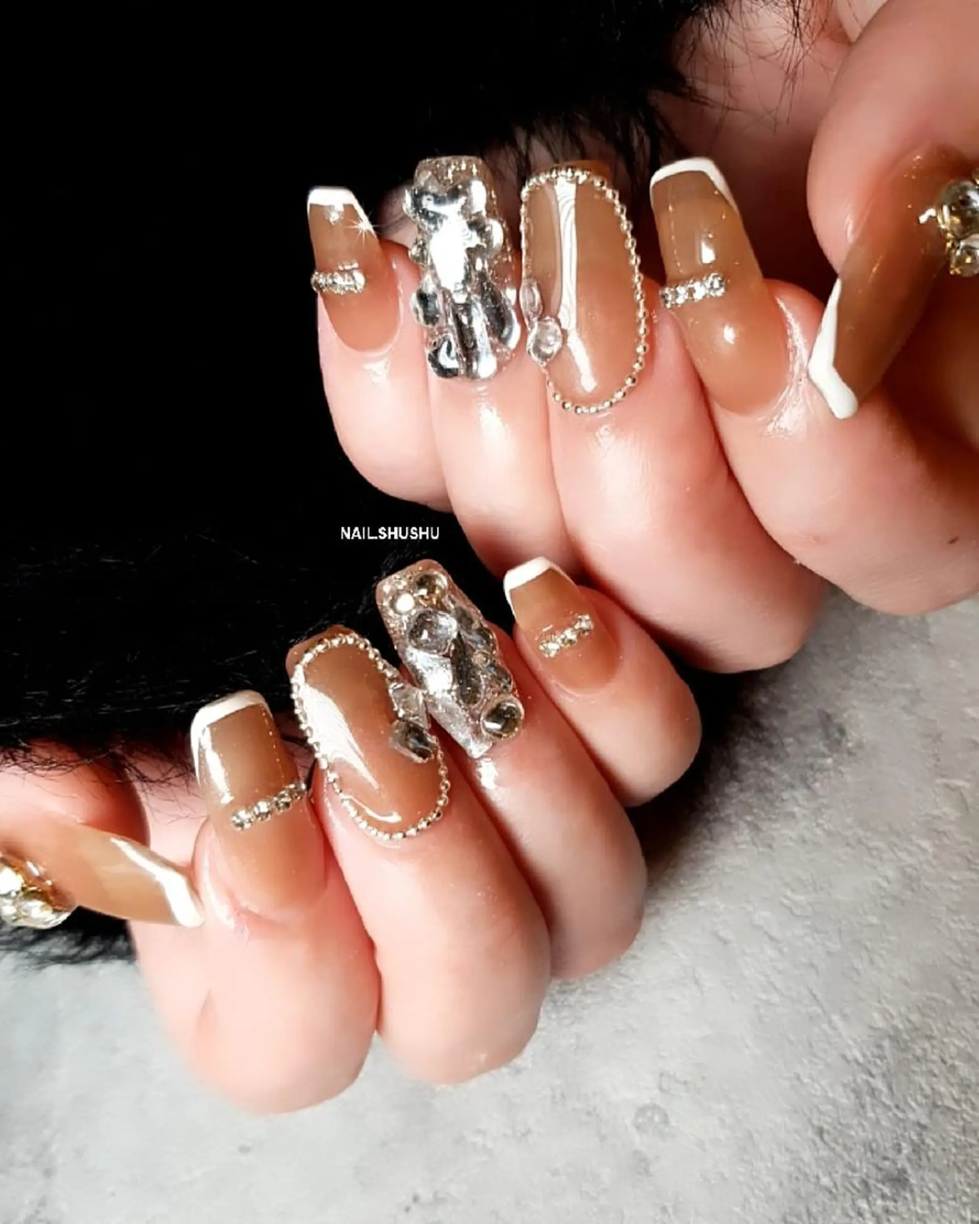 ネイル 持ち込み ニュアンスネイル シンプルネイル 冬ネイル 3dパーツ/流行り 👧shushu❤️のネイルデザイン