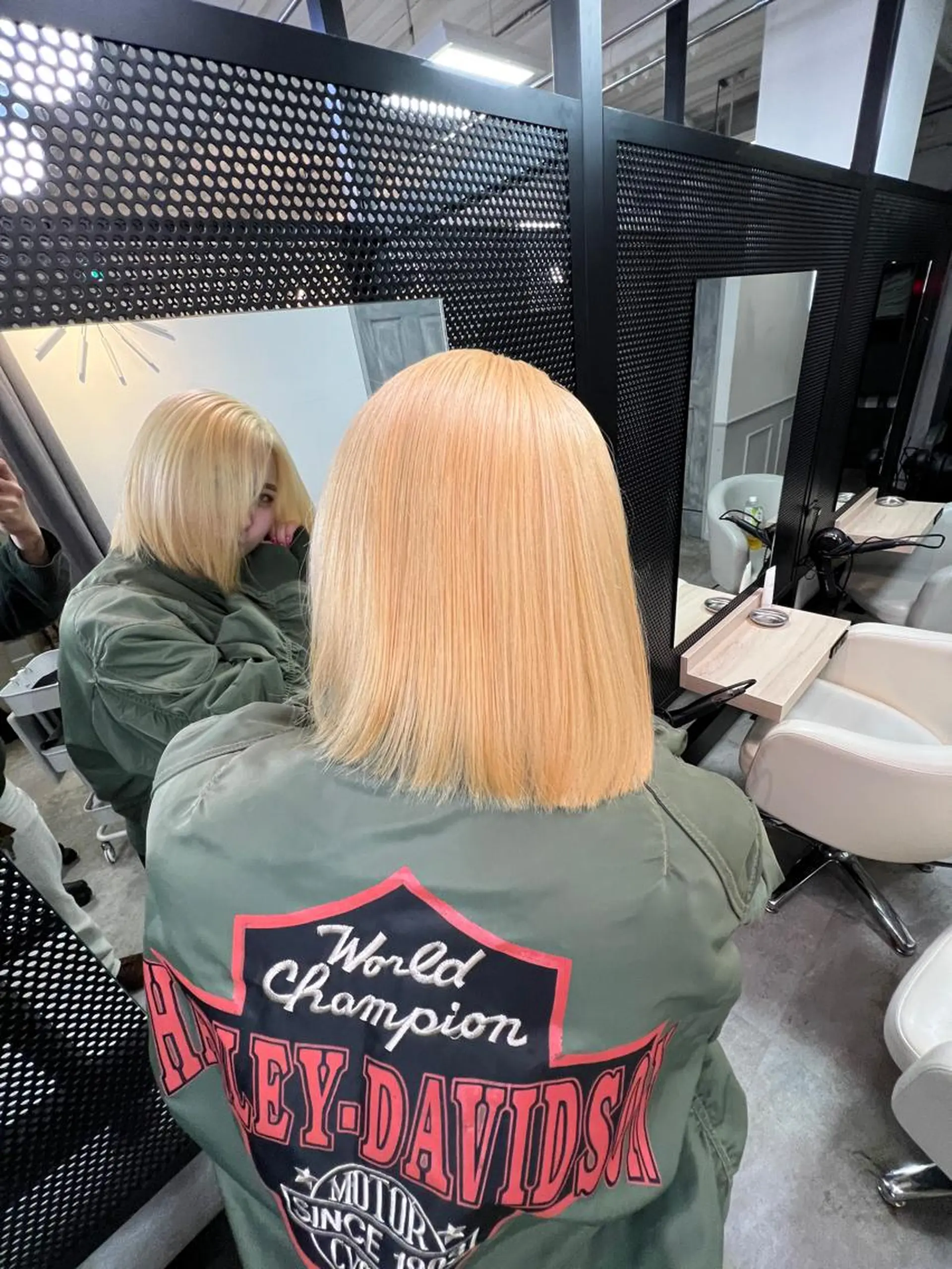 ショート カット ヘアカラー 🪽ハネエクステ🪽 羽エクステKENJIのヘアスタイル