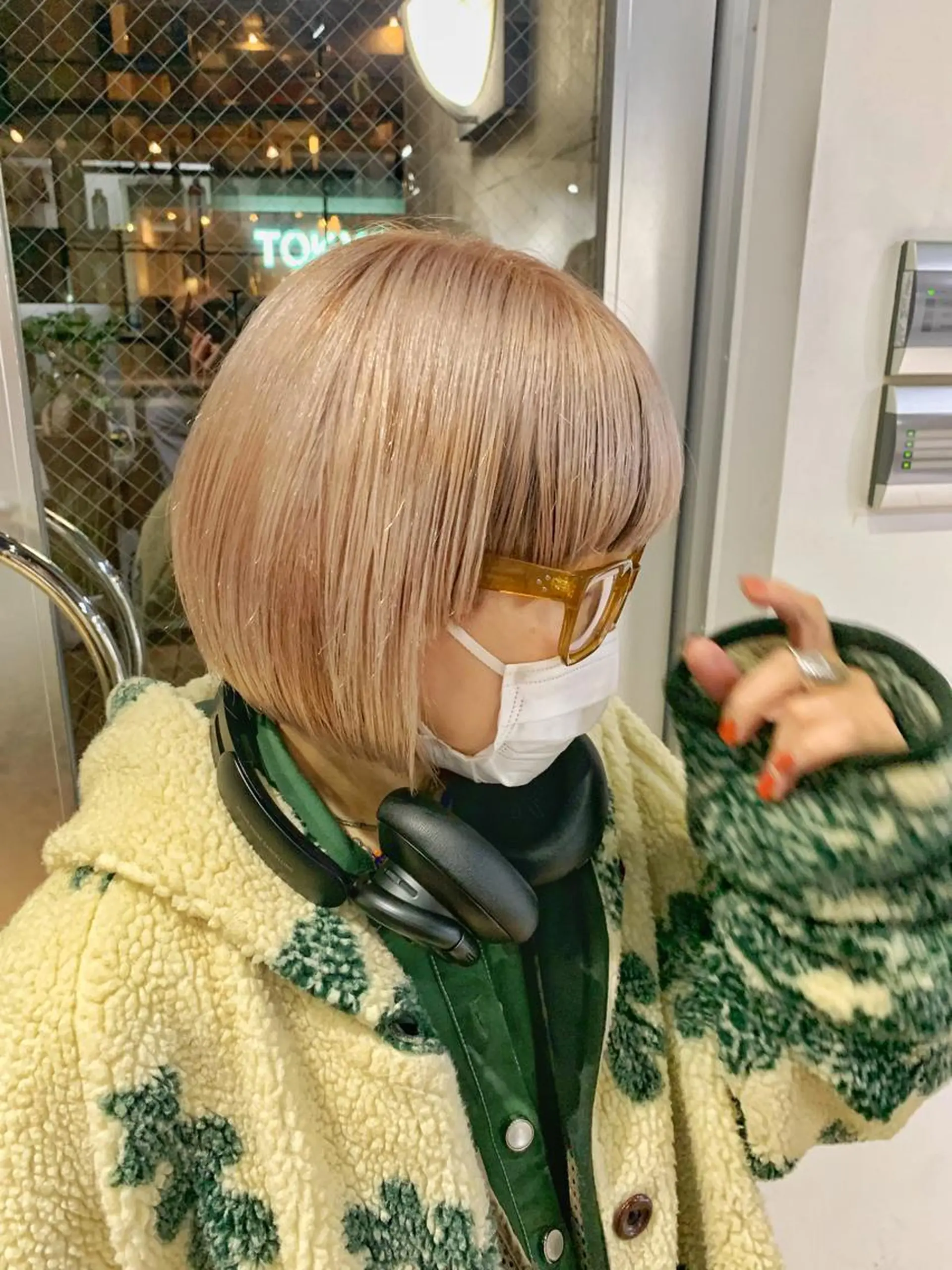 ショート ワイドバング カット ヘアカラー ハイトーンNo.1✨ パーマ✨イマイタツヤのヘアスタイル