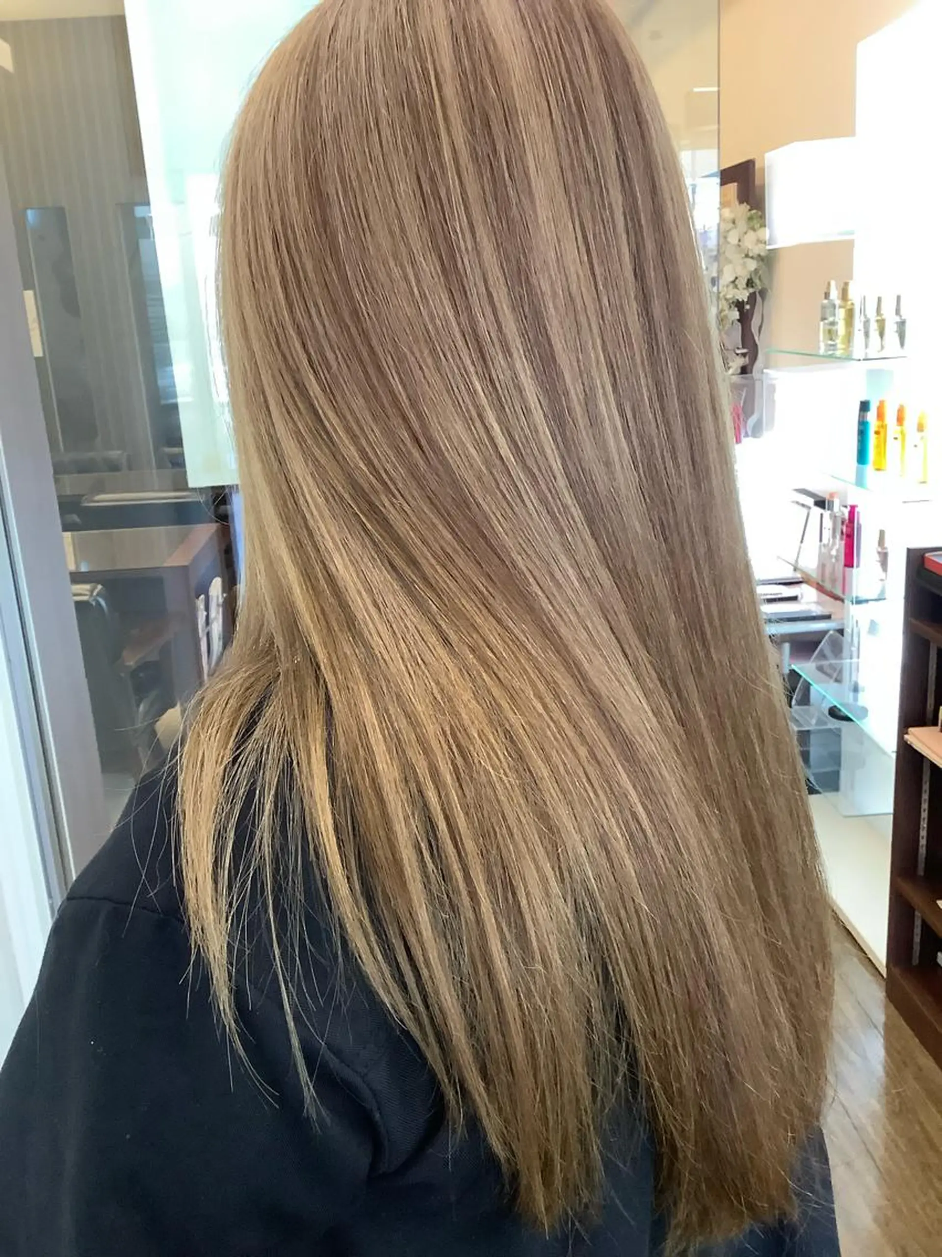 ロング カット 縮毛矯正 トリートメント 鈴木 千恵子のヘアスタイル