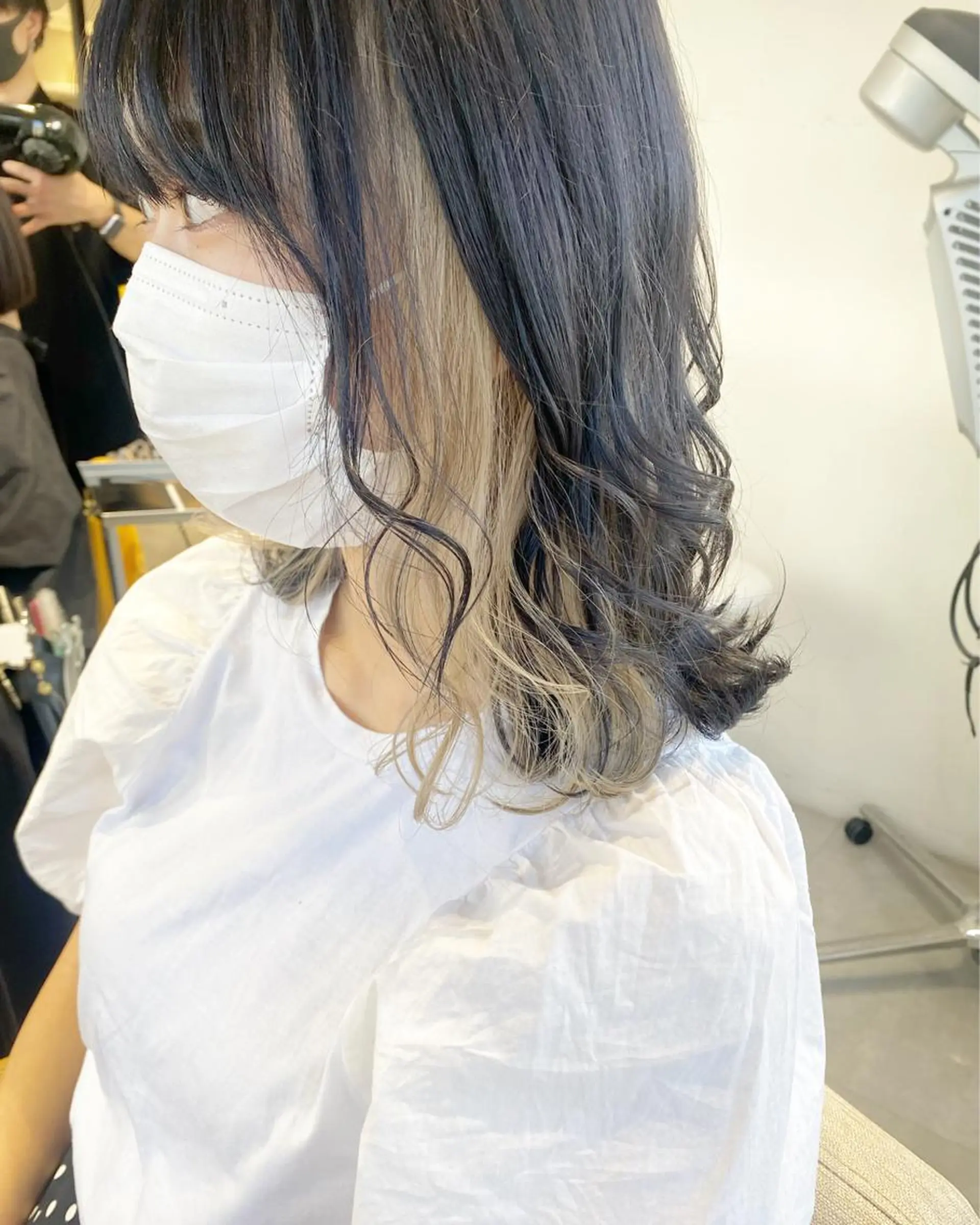 ミディアム デザイン🥇複雑履歴 ハイトーン特化のヘアスタイル