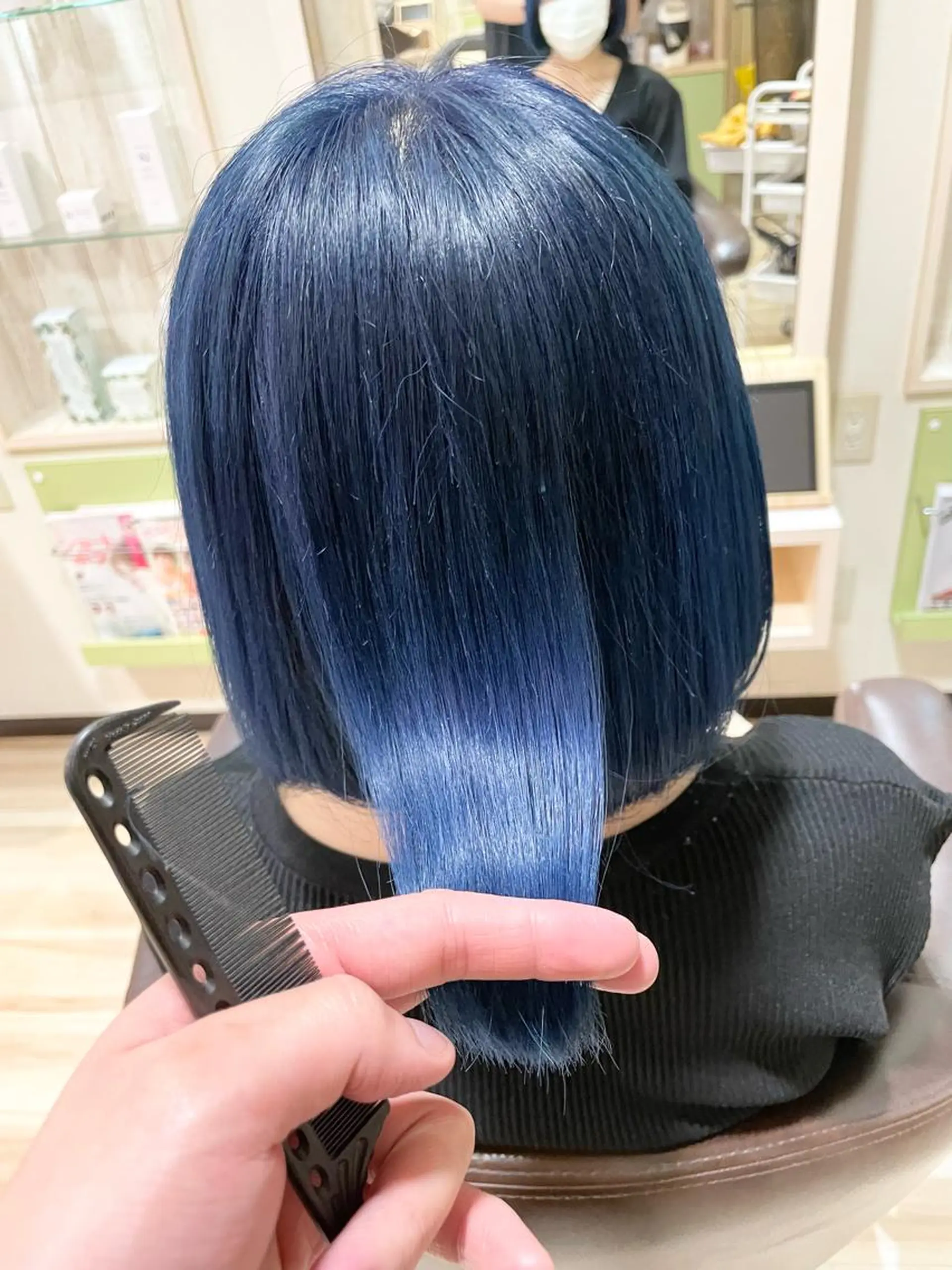 ミディアム カラー 🌈派手髪ハイトーン 🌈鈴木亮太🌈のヘアスタイル