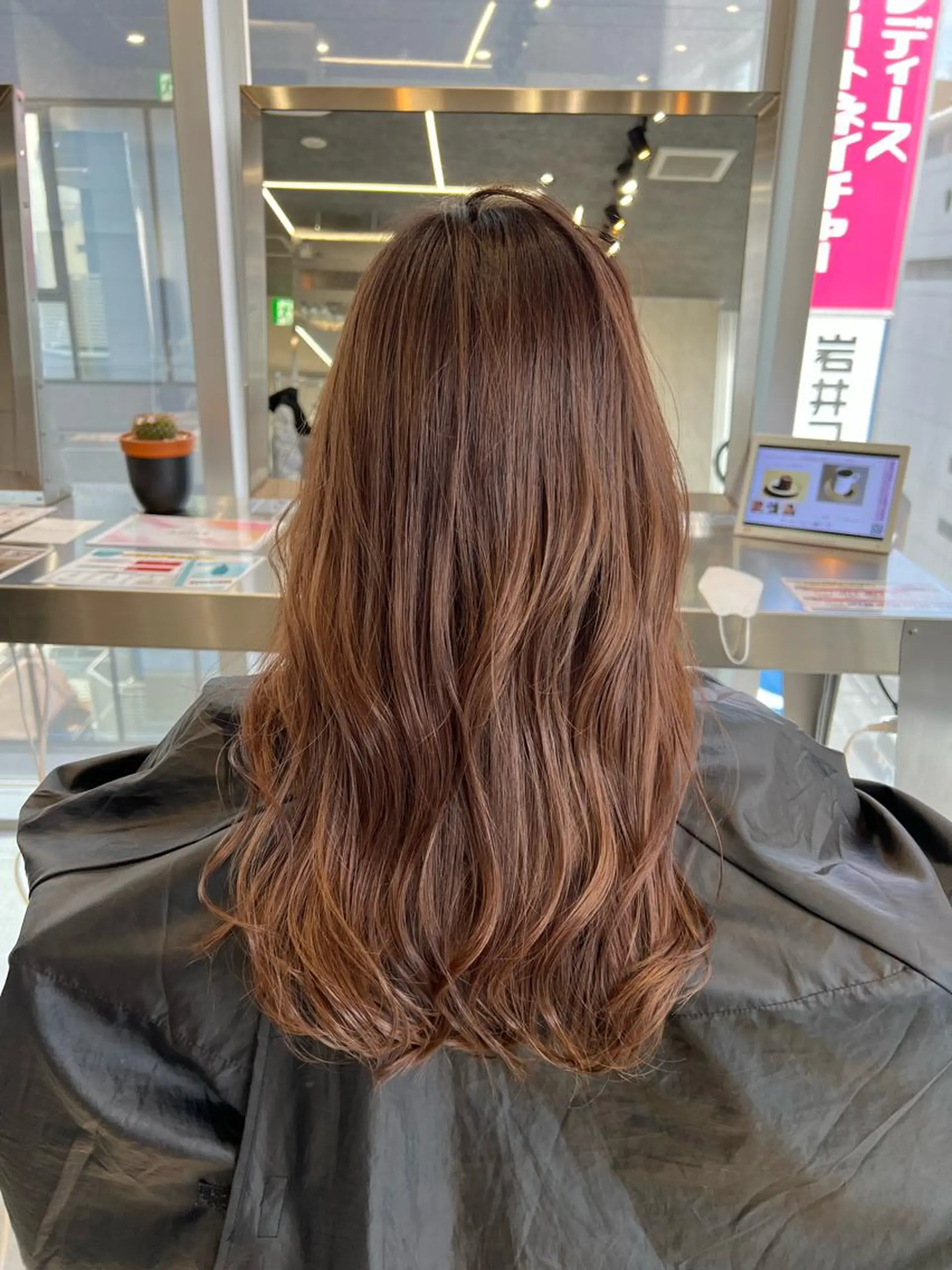 ロング ヘアカラー トリートメント CARAT堺東 Aujua認定サロンのヘアスタイル