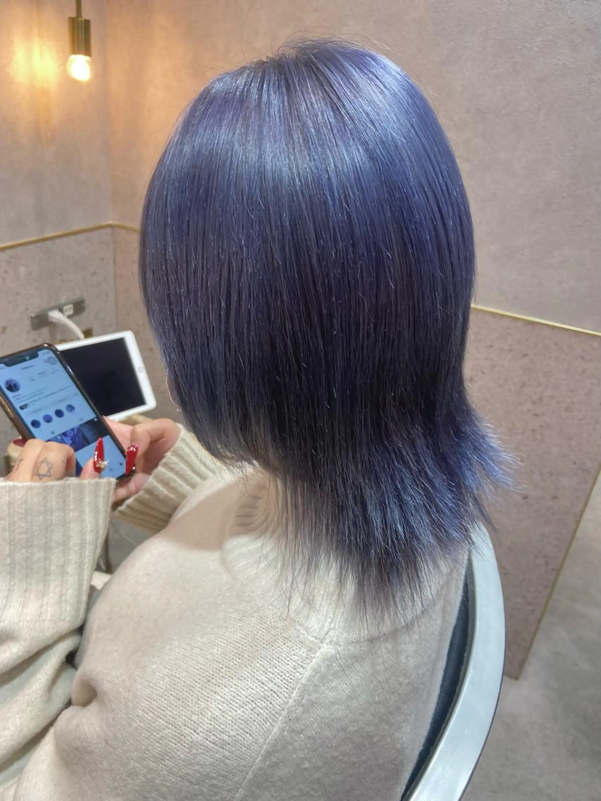 ミディアム カラー ブリーチ ブルーカラー ケアブリーチ ダブルカラー パープルカラー カット ヘアカラー トリートメント 新宿/韓国ヘア 中明度カラー/かやのヘアスタイル