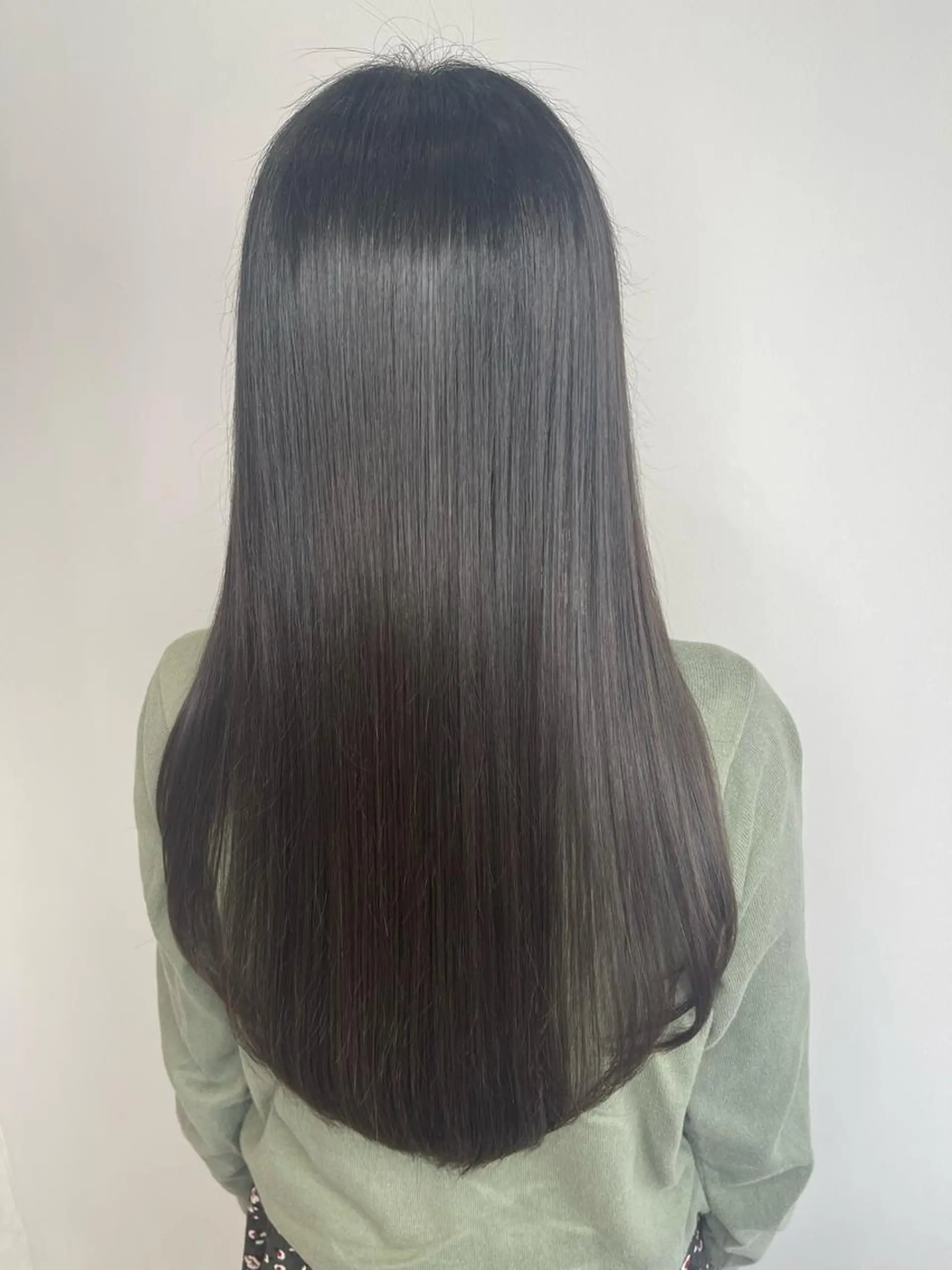 ロング 縮毛矯正 トリートメント &chaLme   心斎橋所属・emi/髪質改善/ 韓国風/艶カラーのヘアスタイル