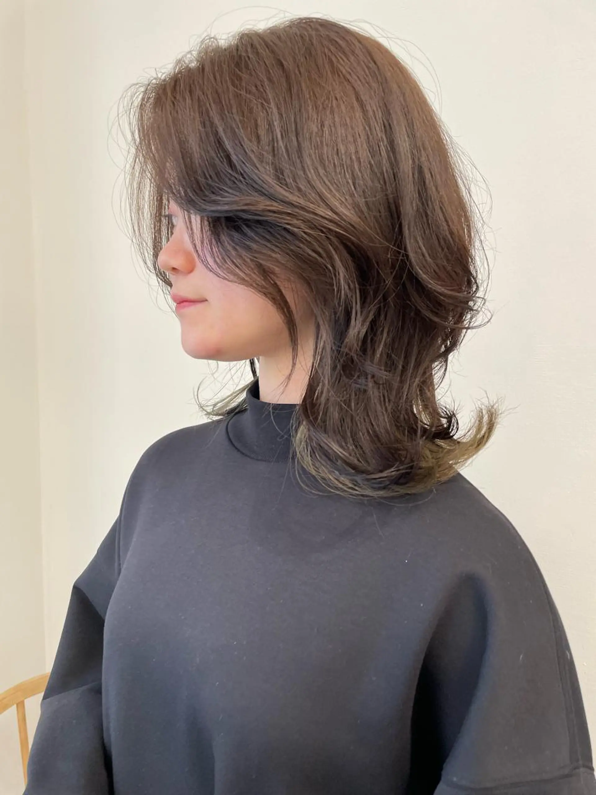 ミディアム カラー 透明感カラー オリーブカラー pole所属・【pole】 minaのヘアスタイル