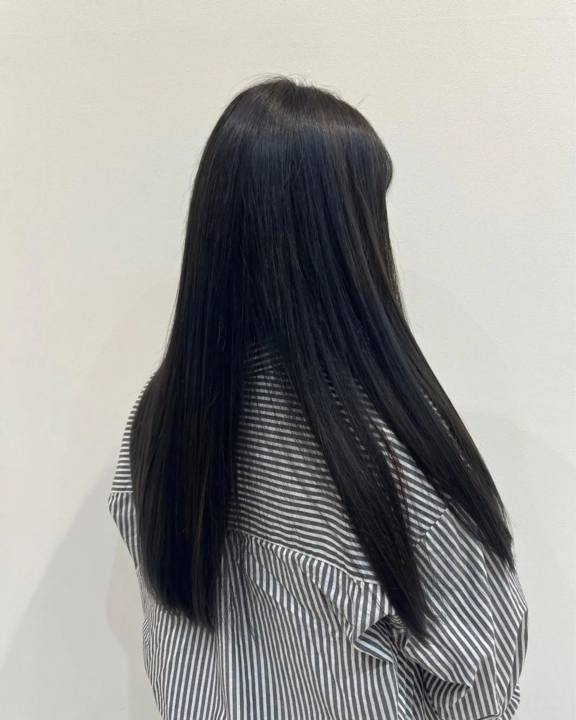 カラー 山田 真緒のヘアスタイル