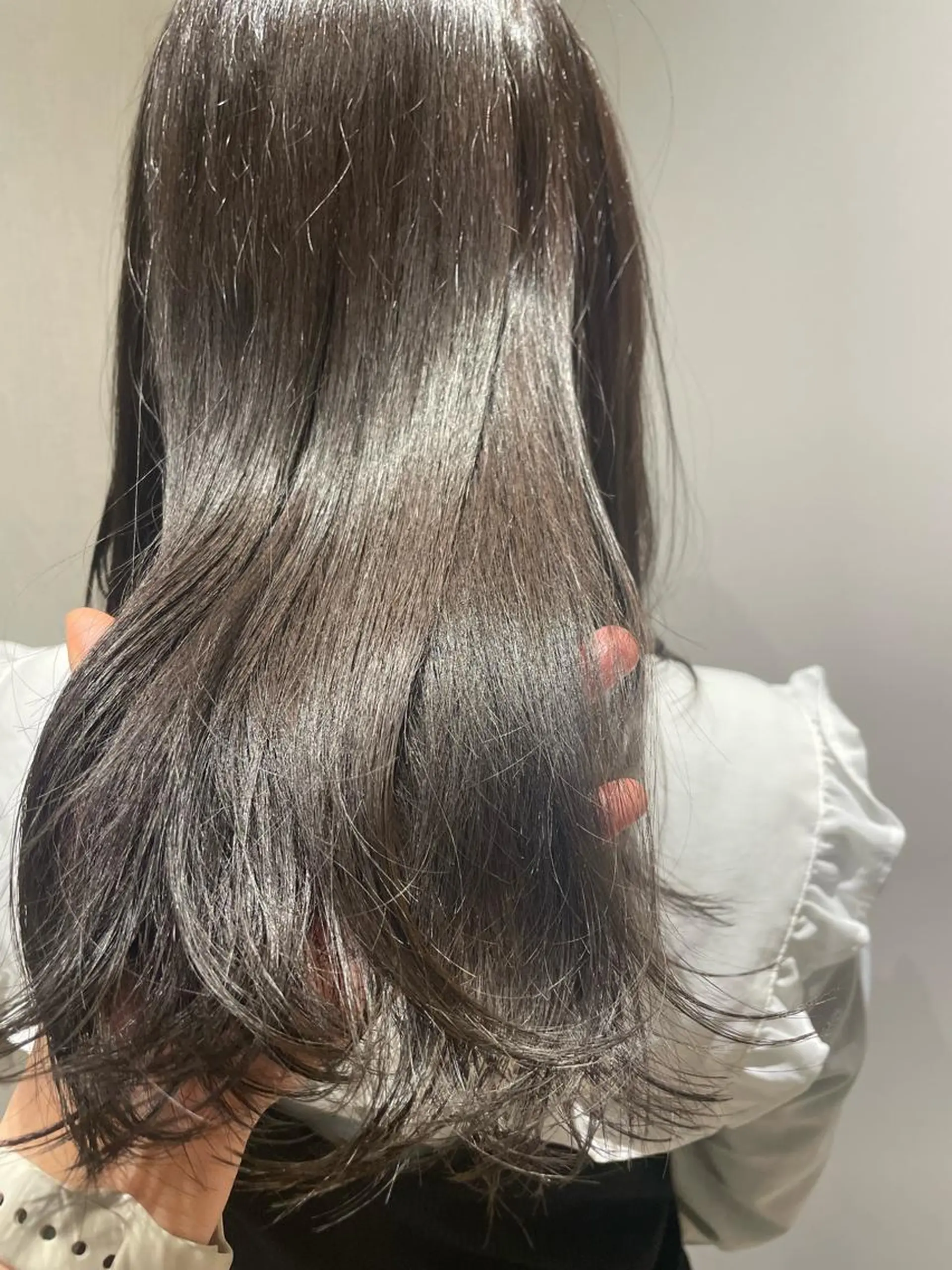 ミディアム カラー 透明感カラー グレージュ ヘアカラー いいの ひかりのヘアスタイル