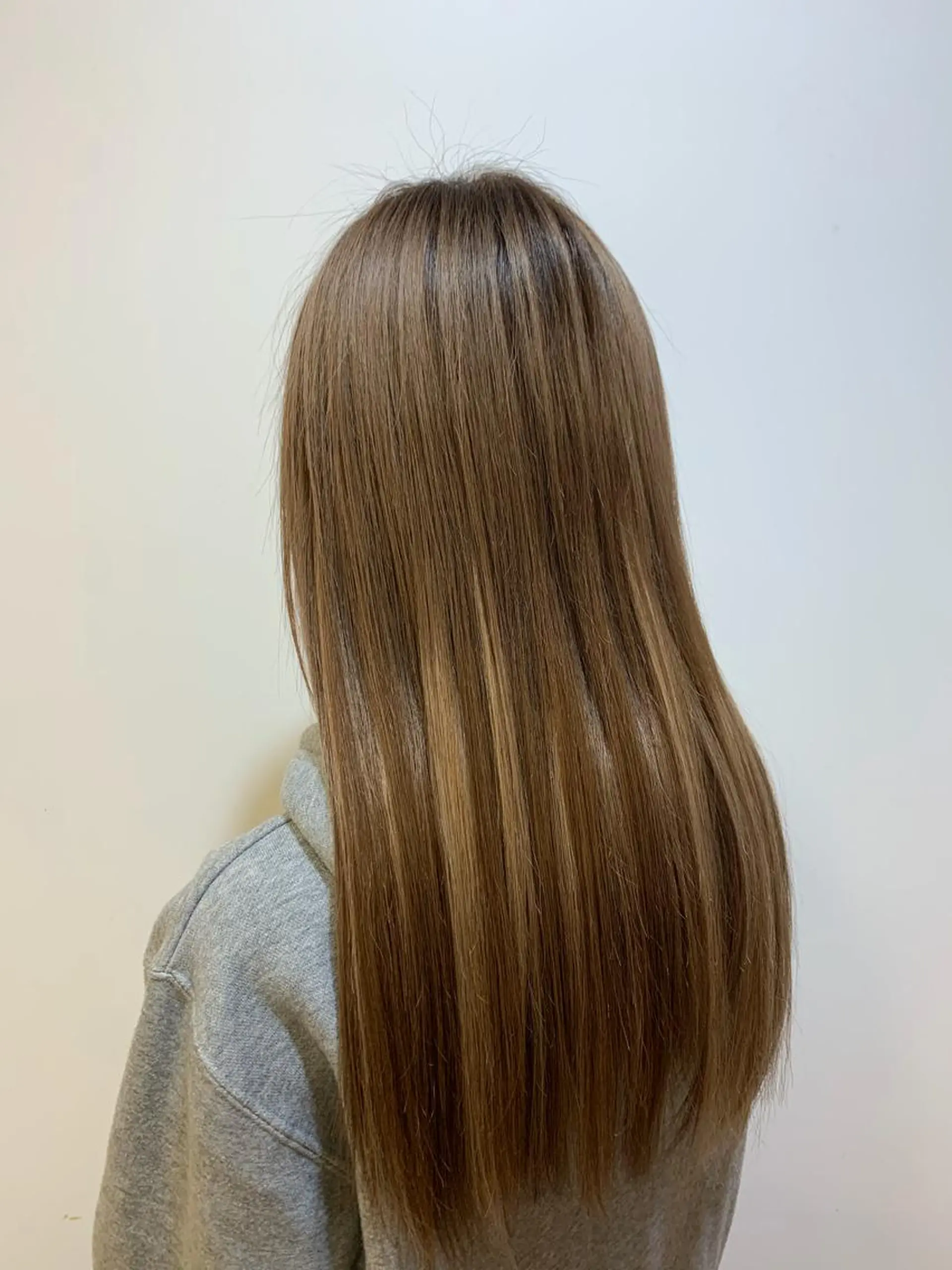 ロング カラー シアーベージュニスト 🥣大石亜里紗のヘアスタイル