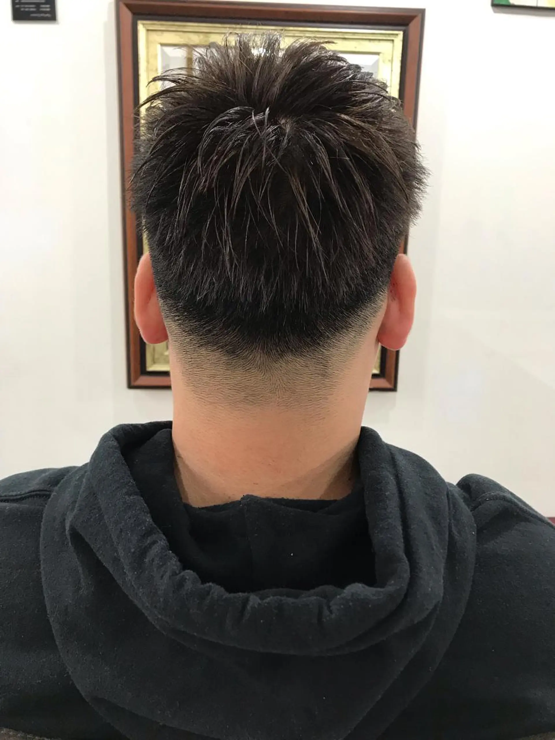 ショート カラー メンズ フェードカット メンズ特化👨 細谷碧海のヘアスタイル