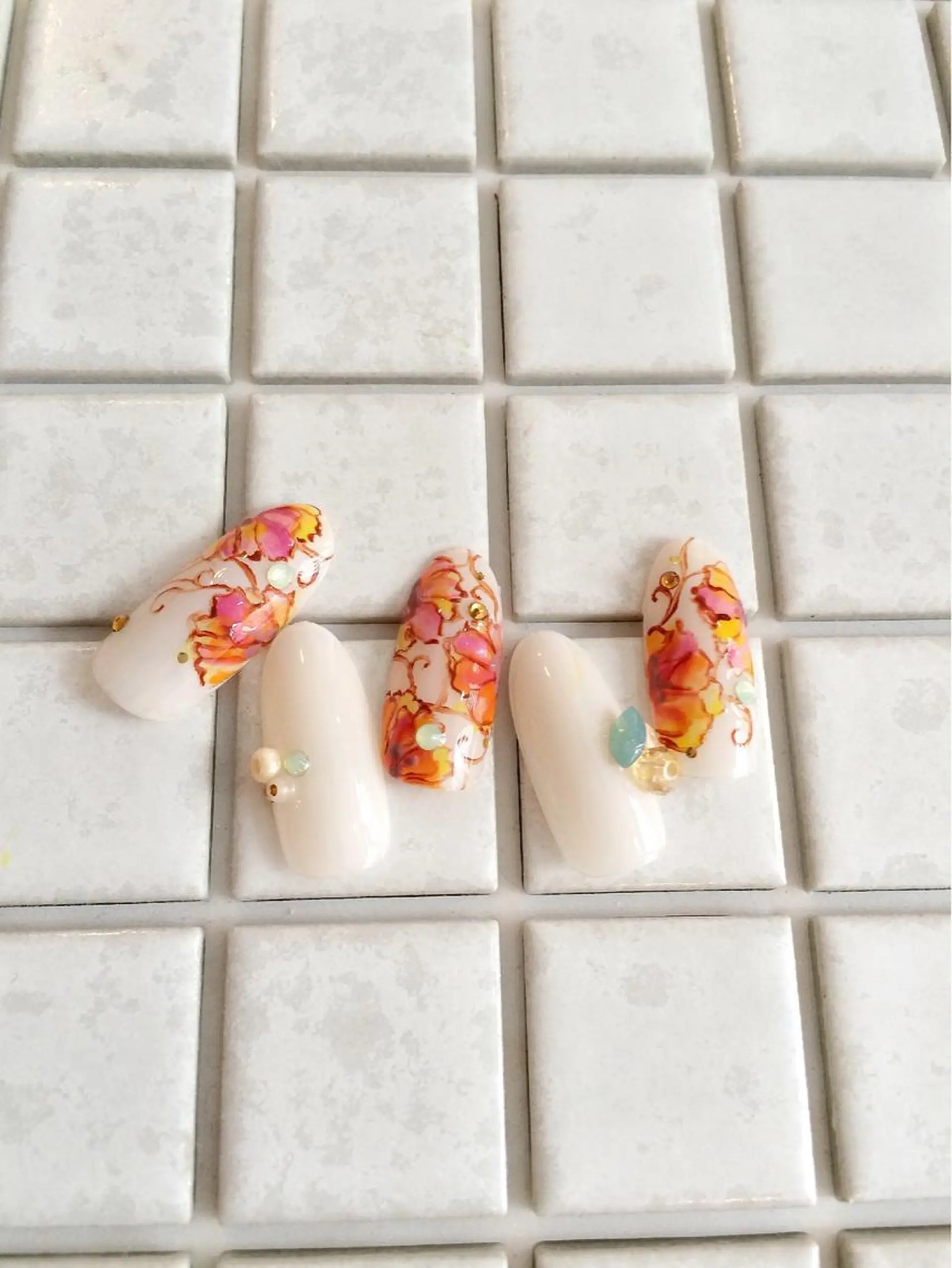 ネイル フラワーネイル private salon mieのネイルデザイン