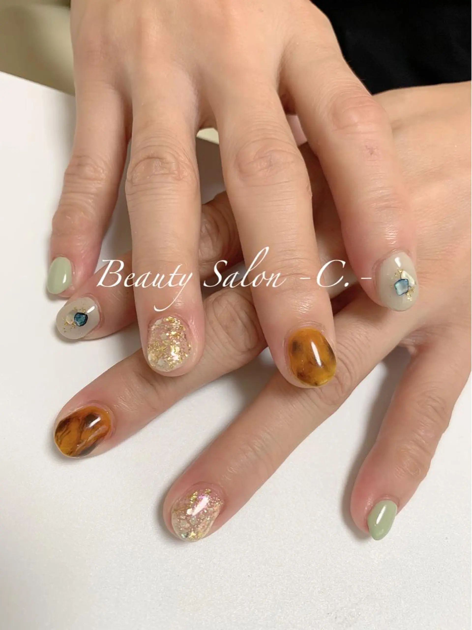 ネイル Lino Uのネイルデザイン