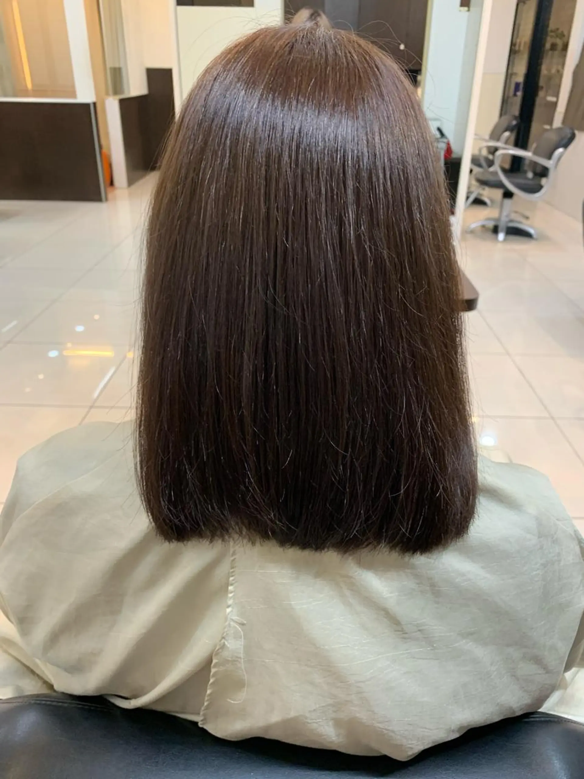 ミディアム カラー 大人女性ぼかし メンズ強化🦙平作のヘアスタイル