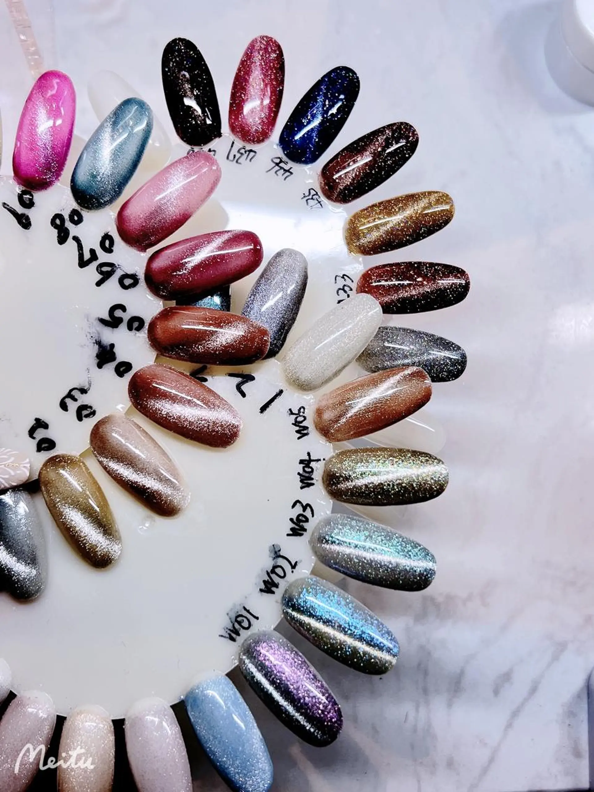 ネイル 大塚眉毛|ハンドケア |肌管理の眉毛・アイブロウイメージ