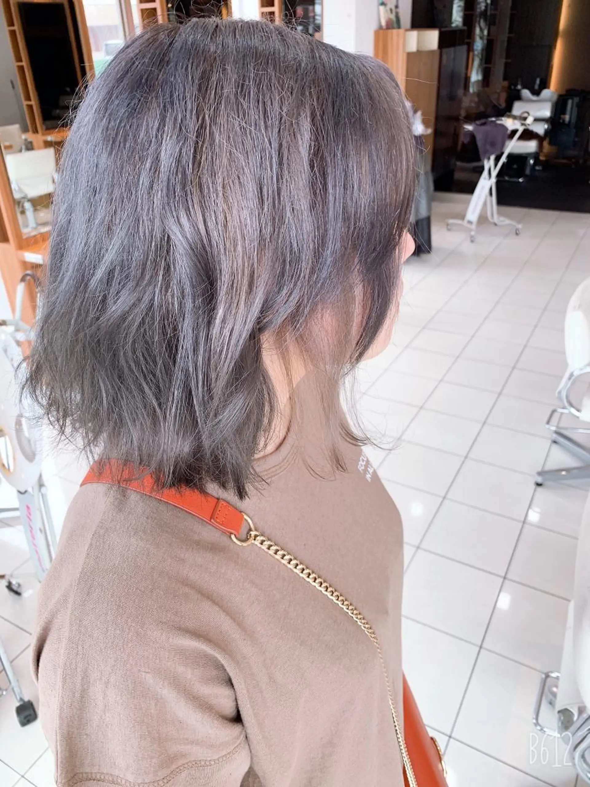 ミディアム カラー 白髪ぼかしハイライト 柳川拓哉のヘアスタイル