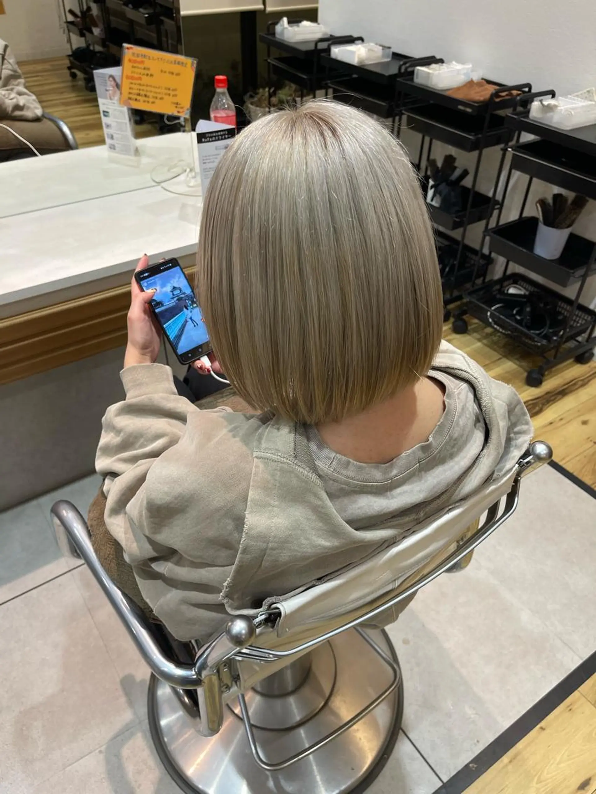 ショート ヘアカラー enn.bleach by t.a.g所属・碇山 楓己のヘアスタイル