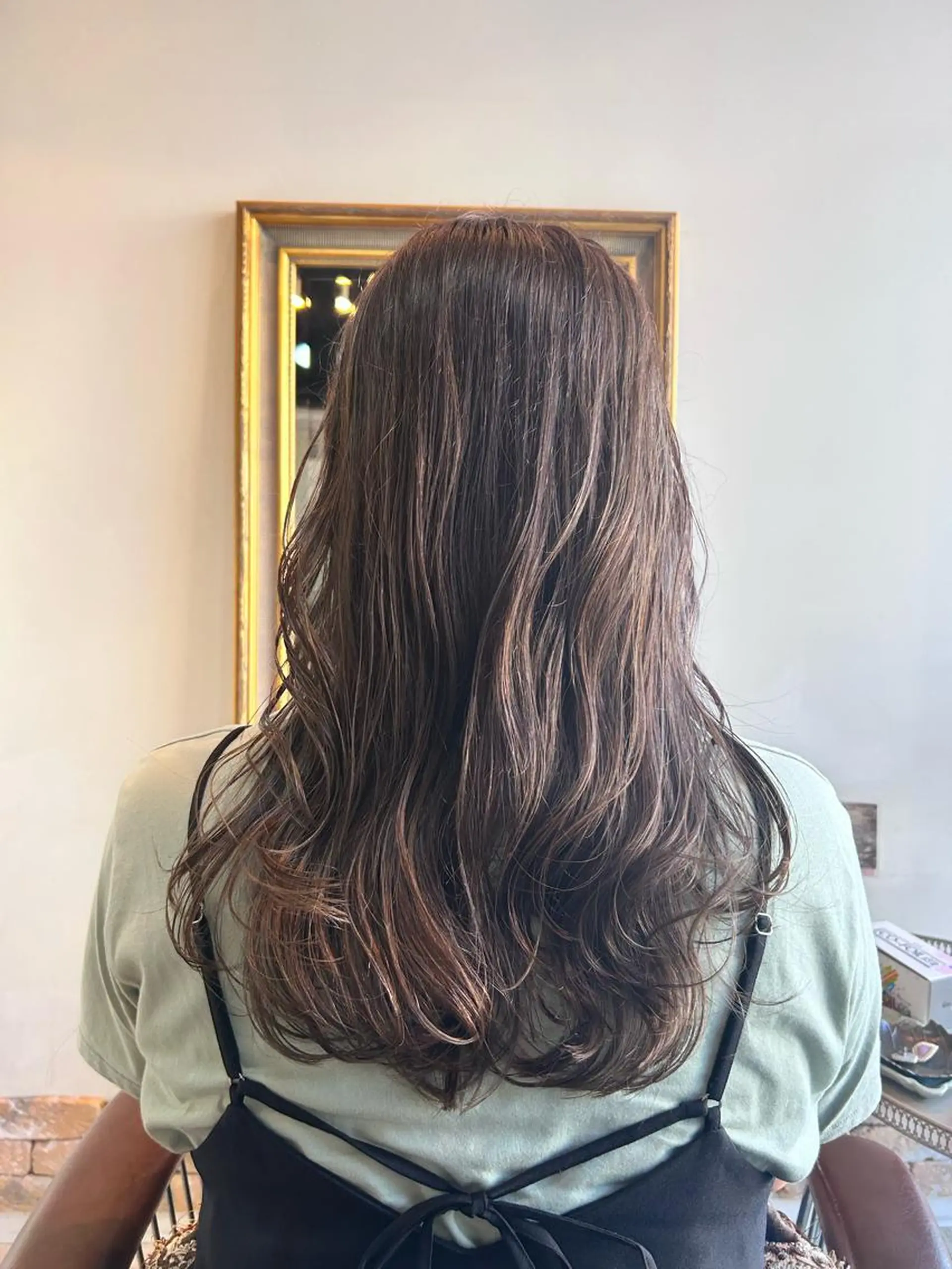 セミロング カラー グレージュ ハイライトカラー ハイライト 🌷nanase🌷 gally hairのヘアスタイル