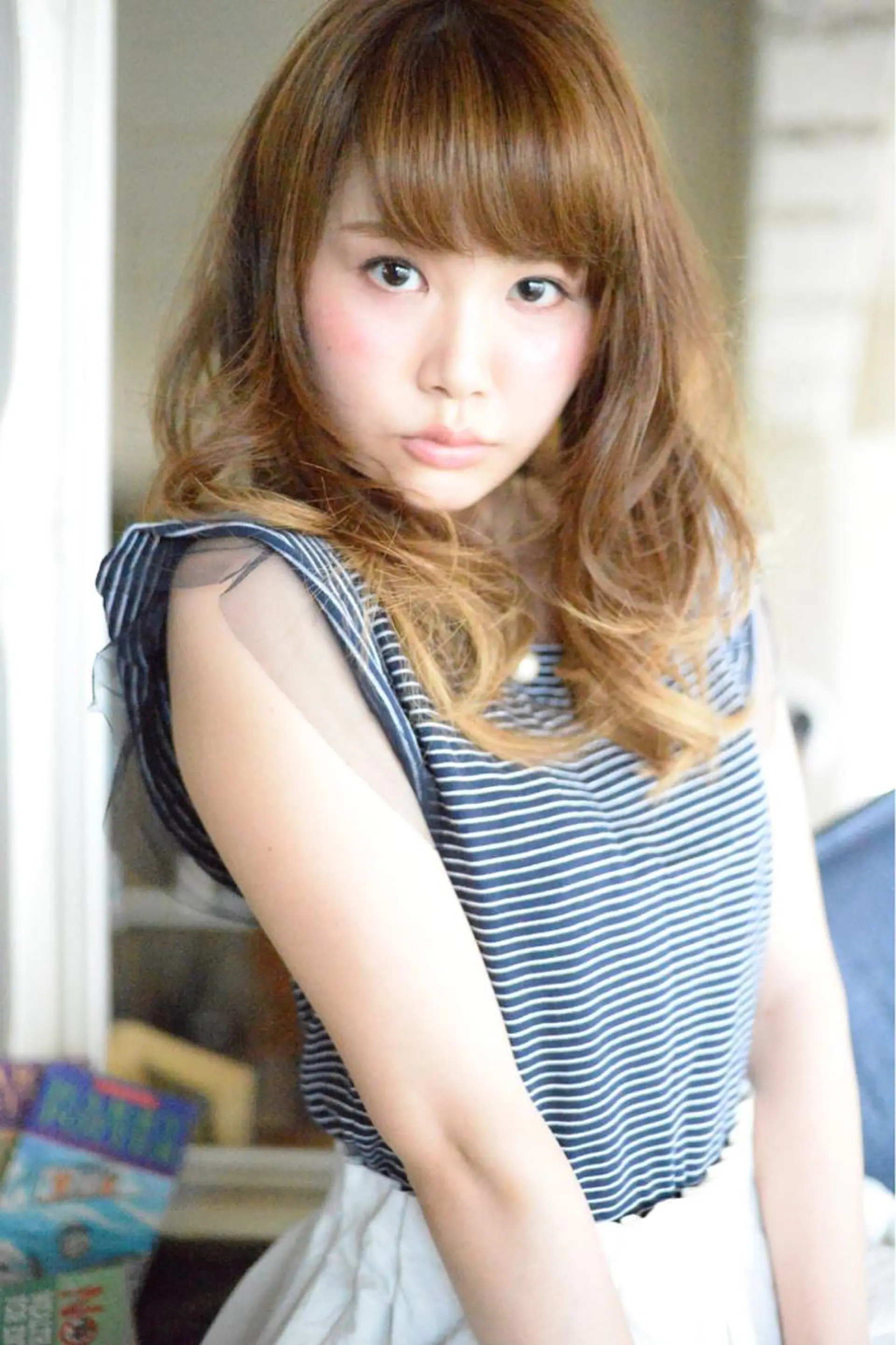 セミロング ロング カラー パーマ ヘアアレンジ グラデーションカラー メンズハイトーン メンズバレイヤージュのヘアスタイル