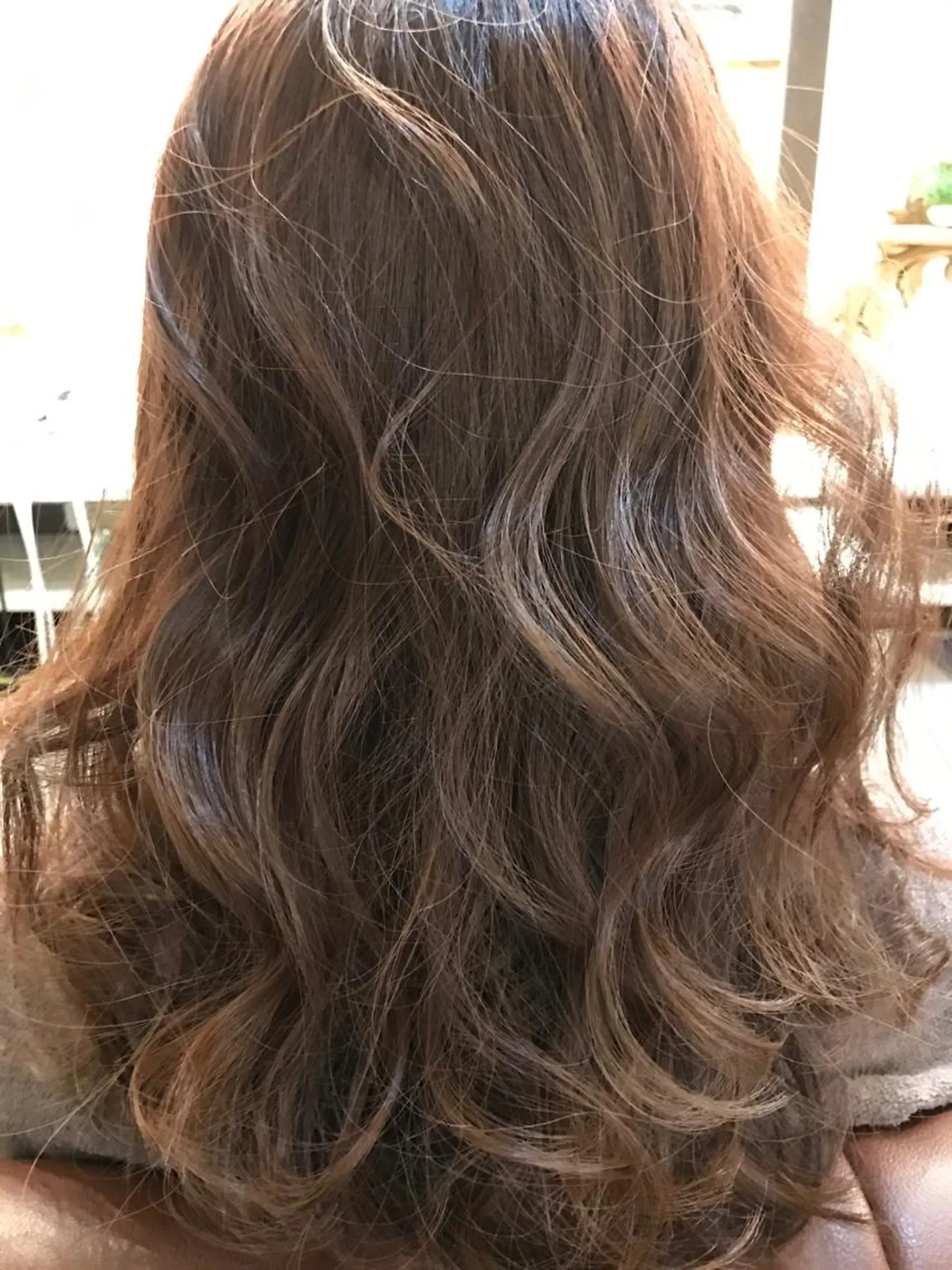 セミロング vato マンツーマンサロンのヘアスタイル