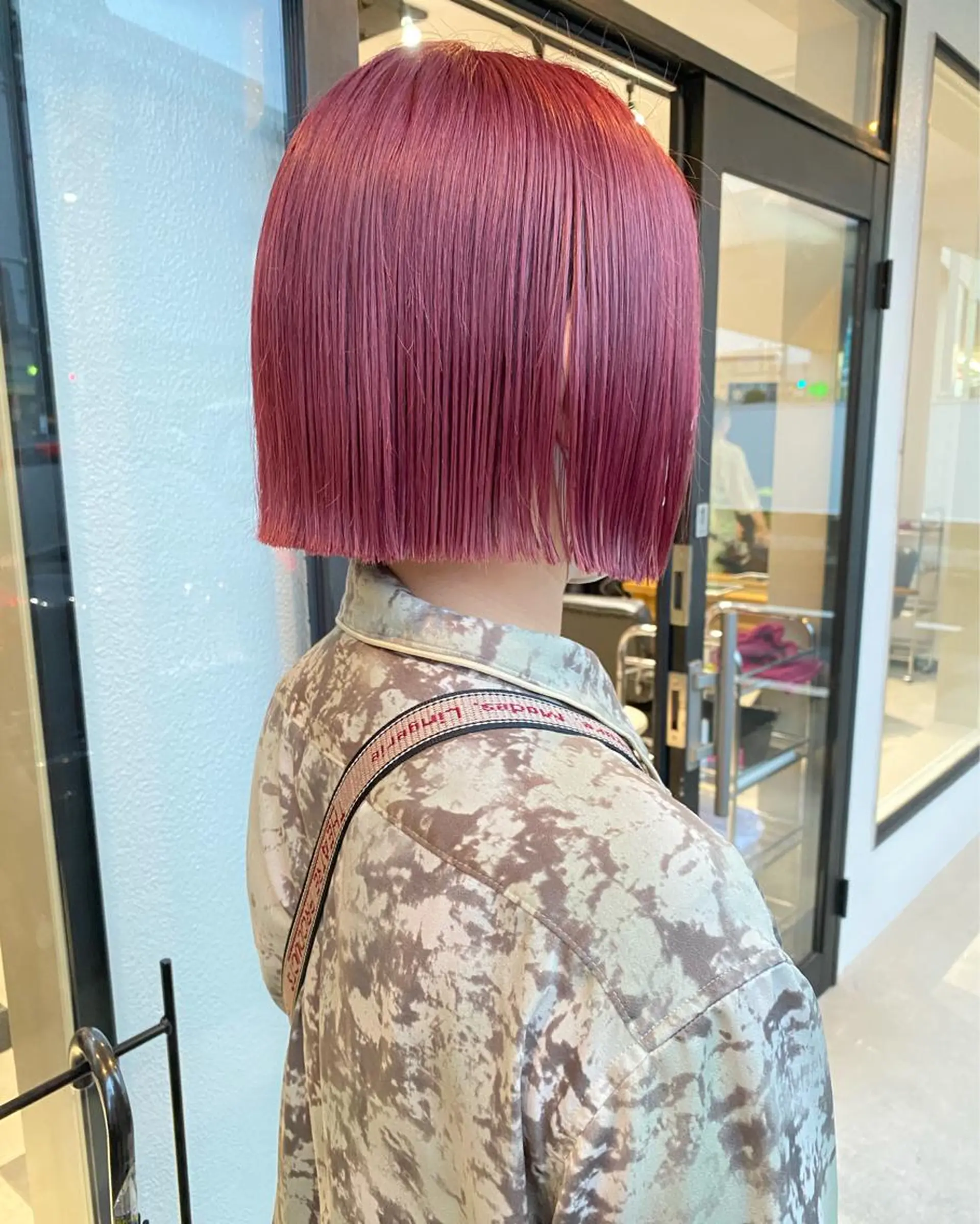 ショート カラー 藤井 貴美子のヘアスタイル