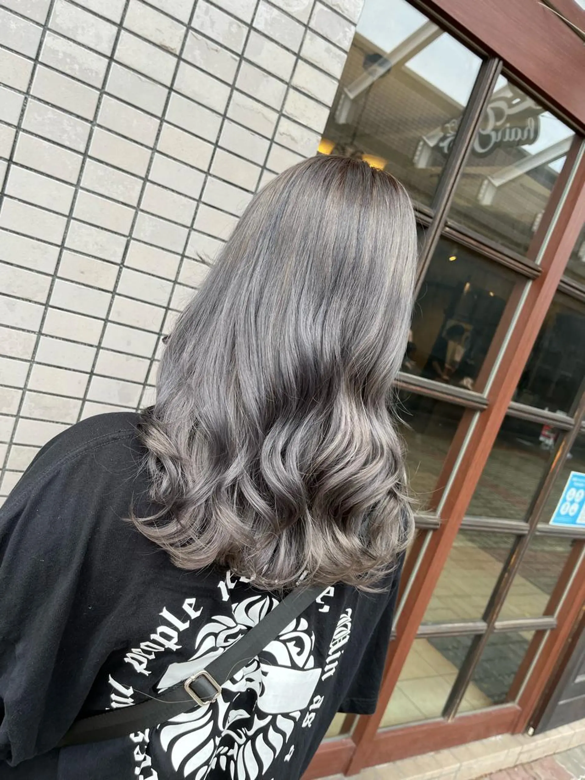 セミロング FIGARO by Taylor所属・🎀𝑴𝑰𝑯𝑶 長岡/ケアカラー🎀のヘアスタイル