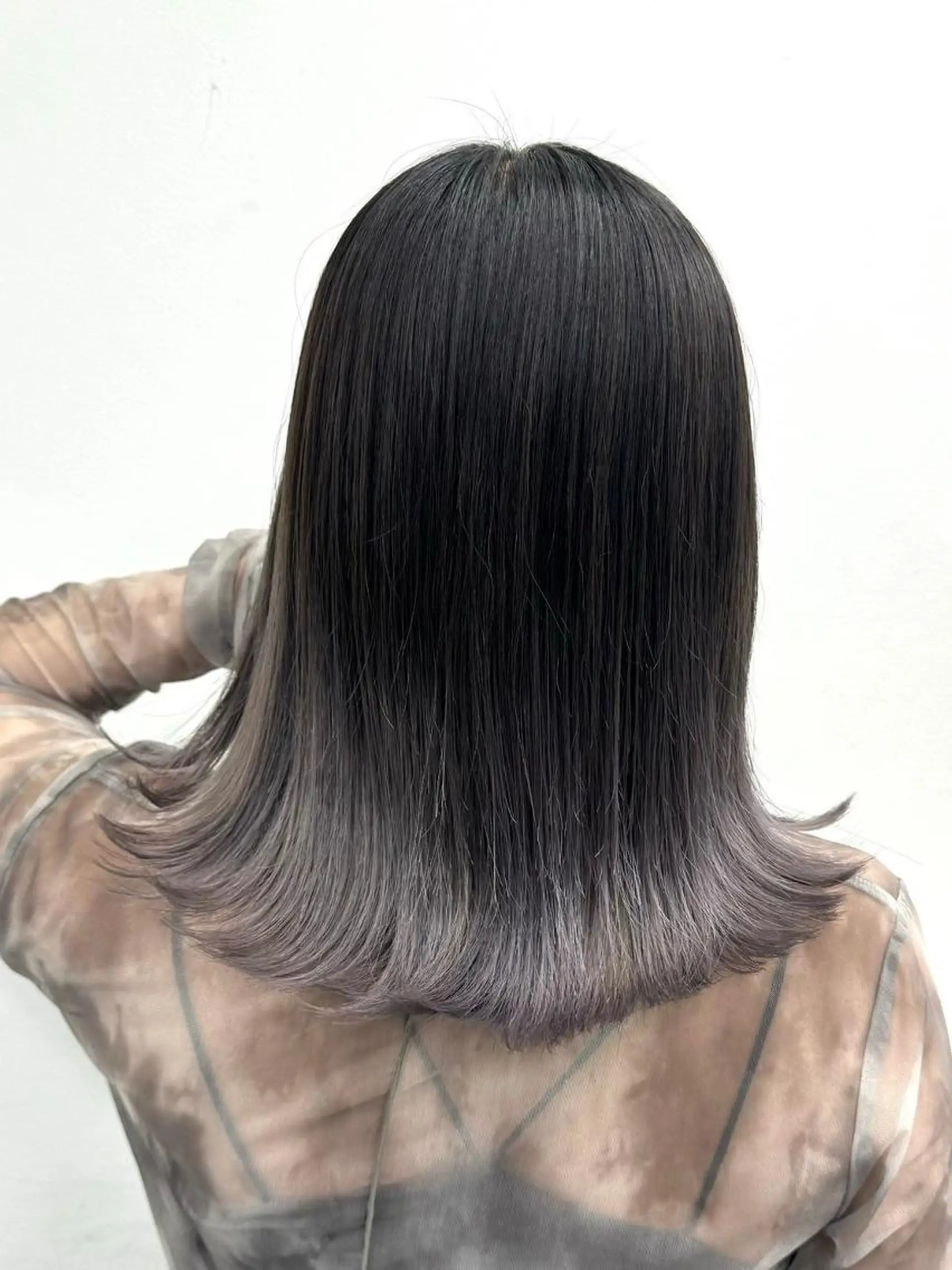 ミディアム カラー アディクシーカラー アッシュ ブルーカラー ダークアッシュ グレージュ 【公式】amble luxe 中野のヘアスタイル