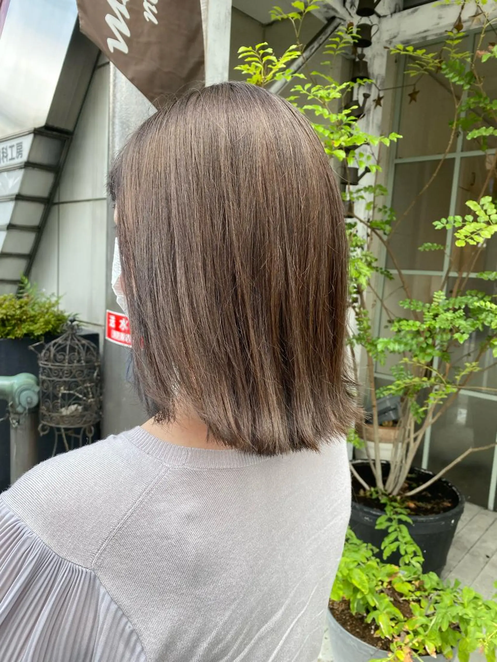 ミディアム 鈴木 奈波のヘアスタイル