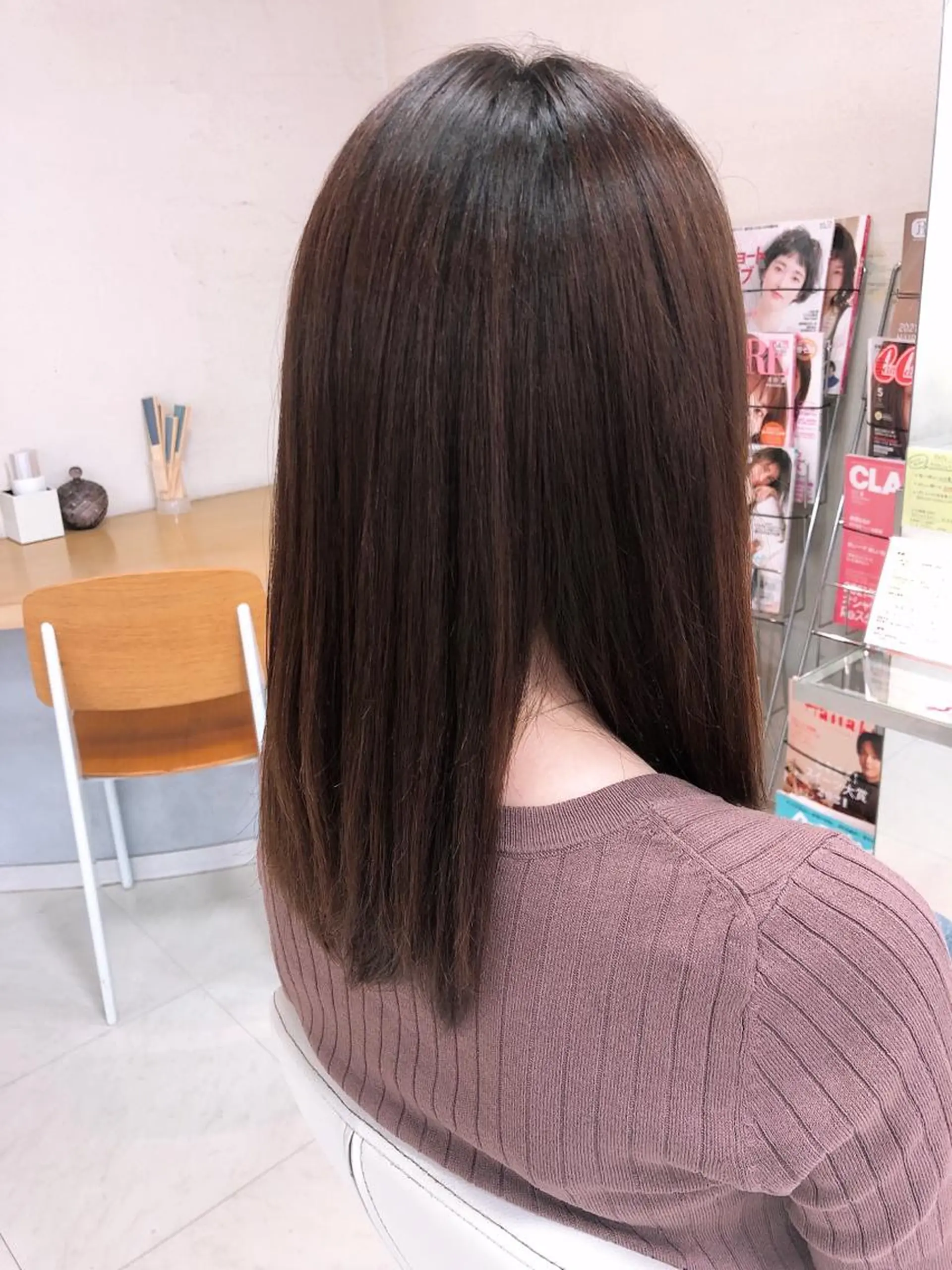 ミディアム 縮毛矯正 阿部 美咲のヘアスタイル