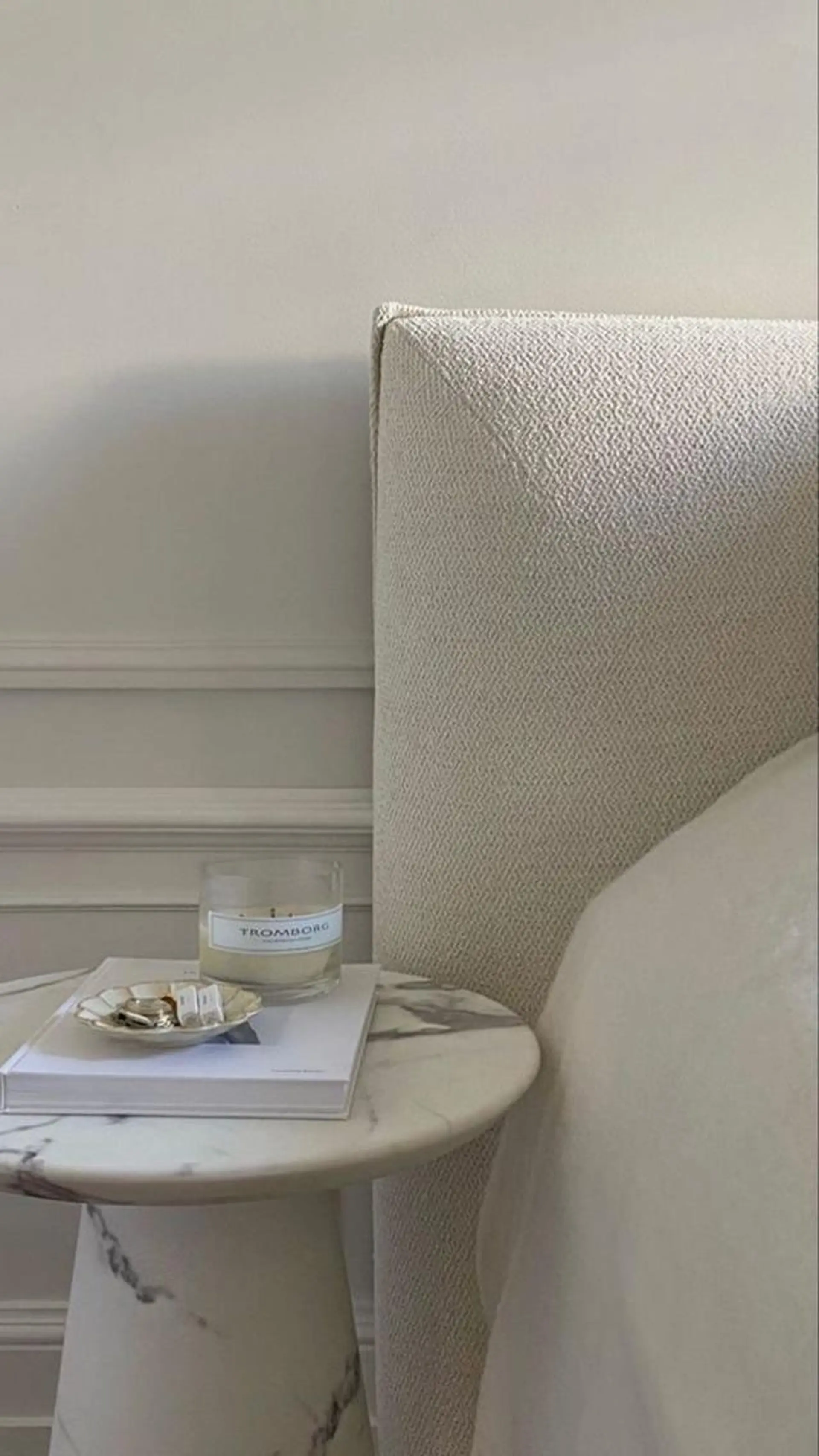 マツエク・マツパ miien(SALONVILLAGE内)所属・MOE /渋谷・明治神宮前のマツエク・マツパデザイン