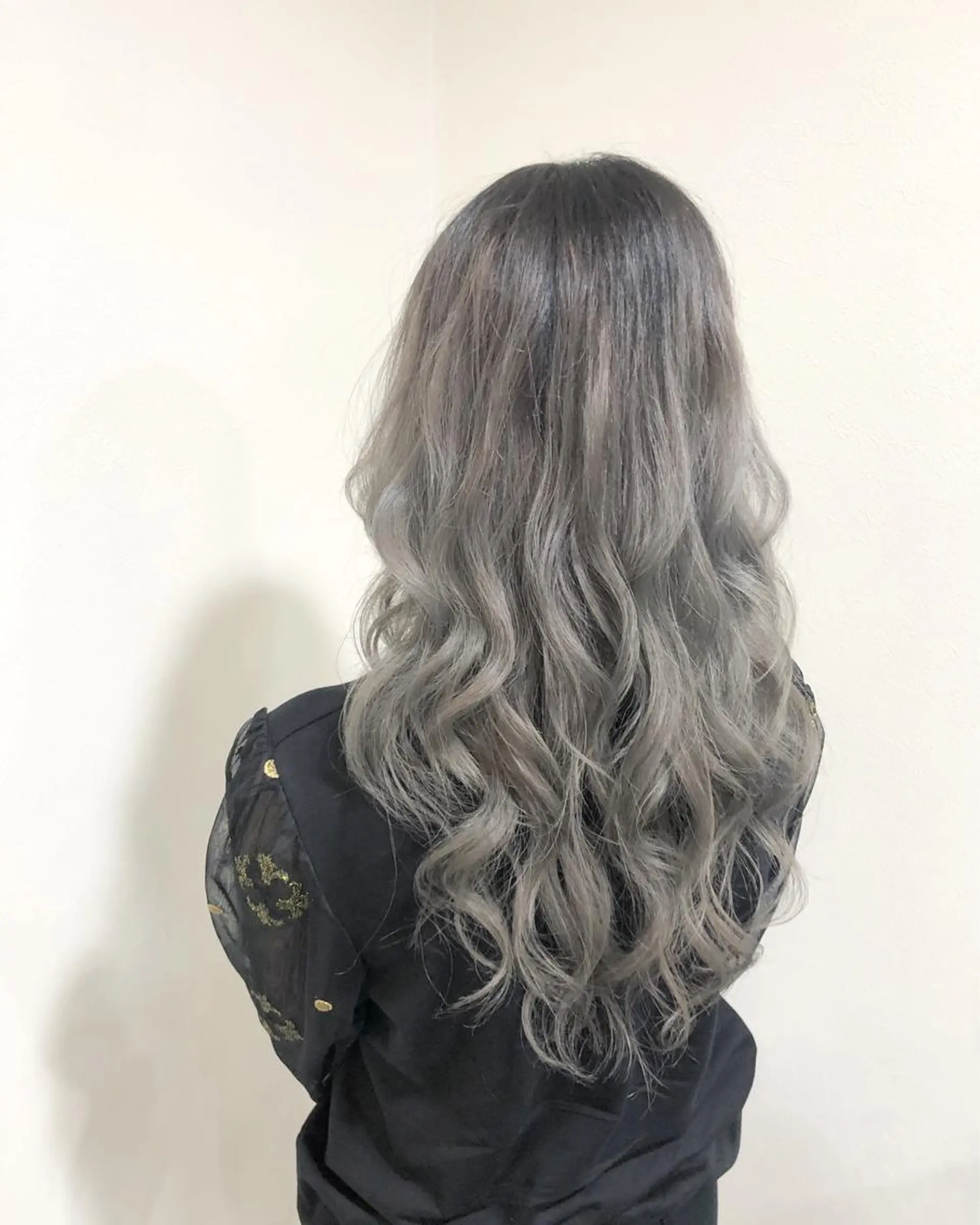 ロング ヤマグチ ヒカルのヘアスタイル