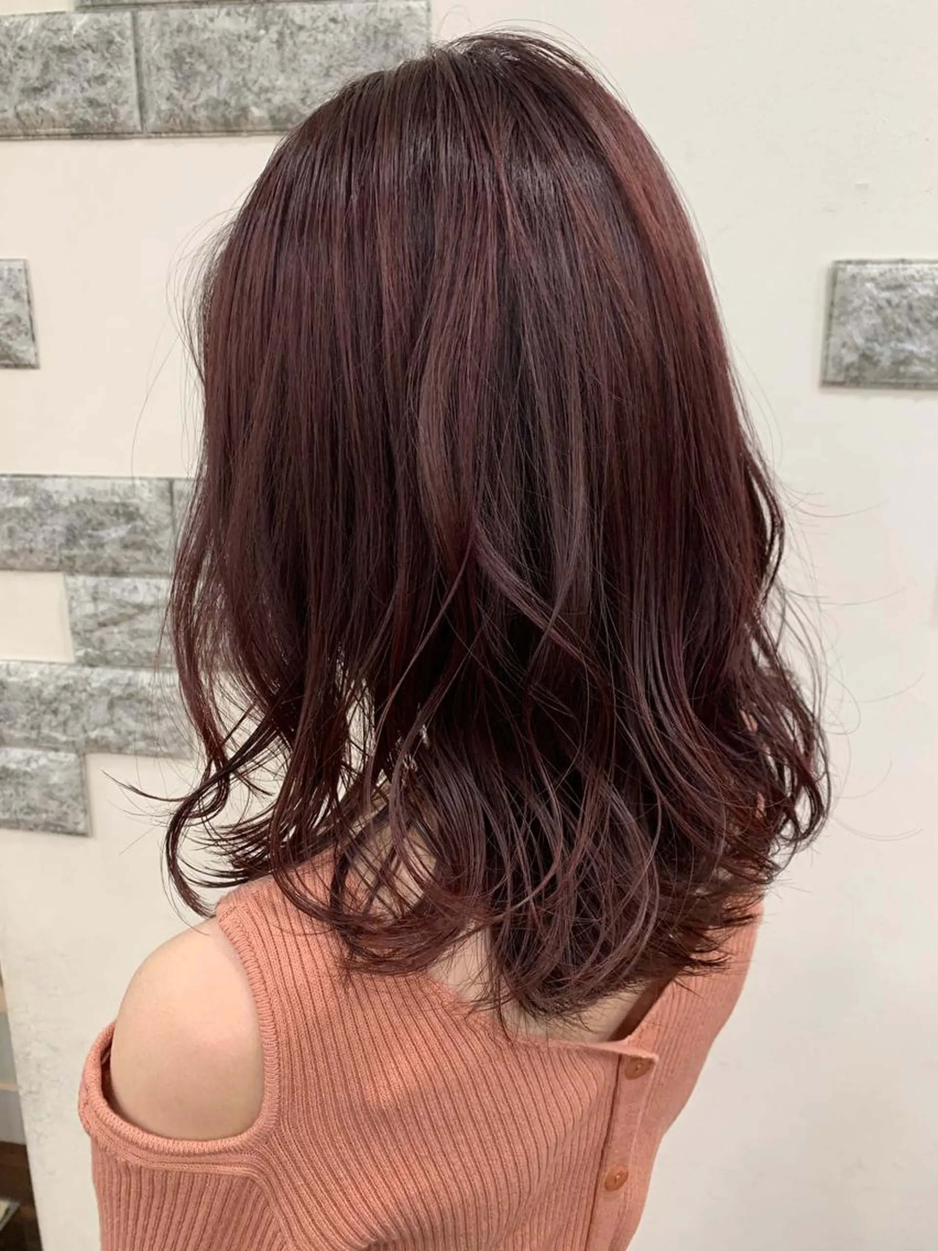 ミディアム カラー カット ヘアカラー SALOWIN新宿三丁目 Frente店所属・薄田 珠美のヘアスタイル