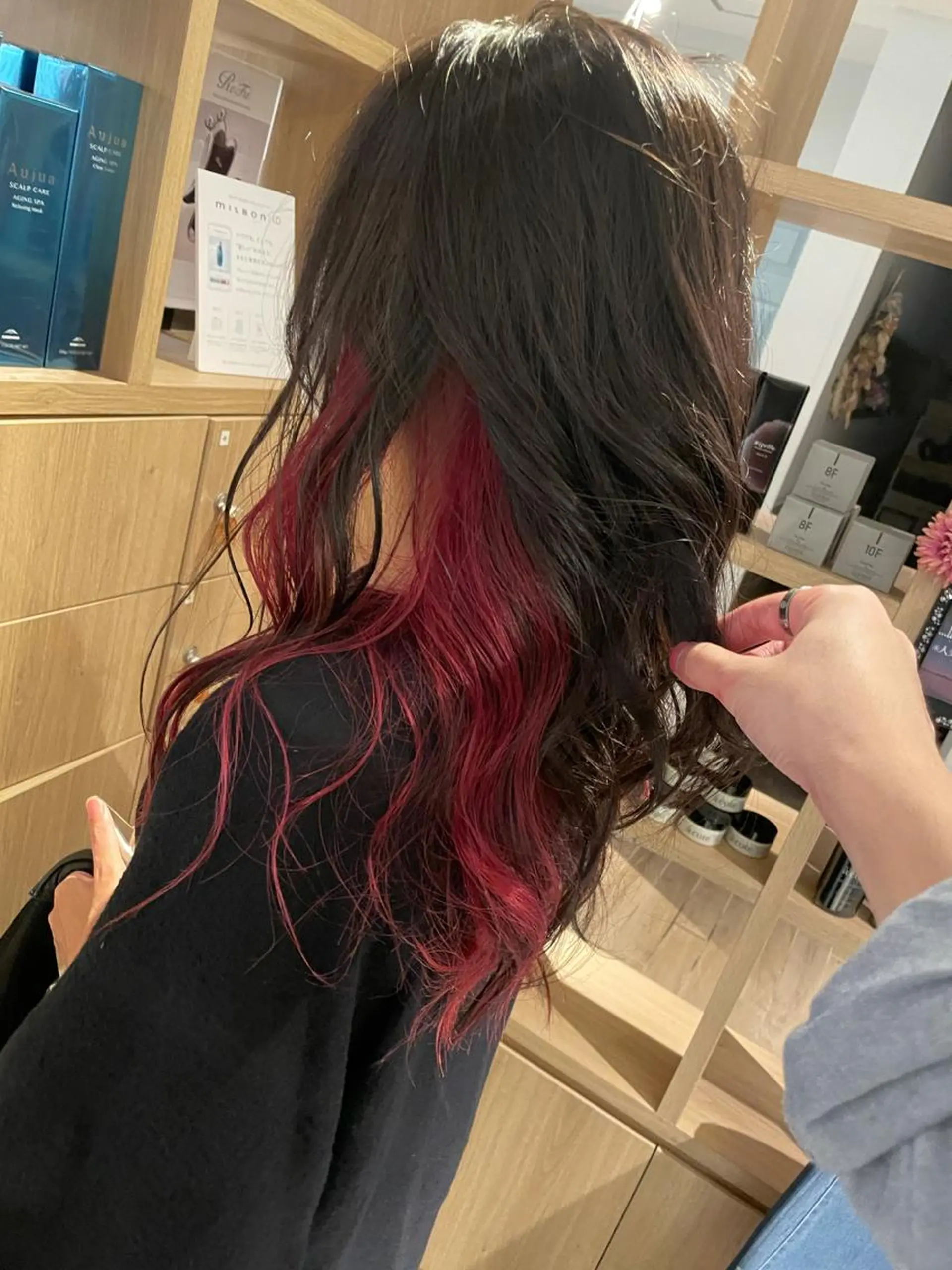 ミディアム ケアブリーチ/ エクステ/レイヤーのヘアスタイル