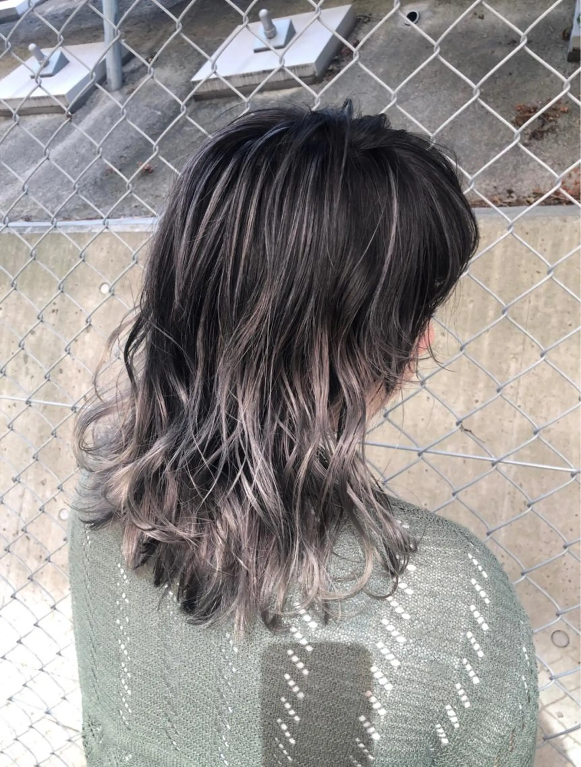 ミディアム ハイライト レイヤーカット 圧倒的美髪ストレート ツダケイタロウのヘアスタイル