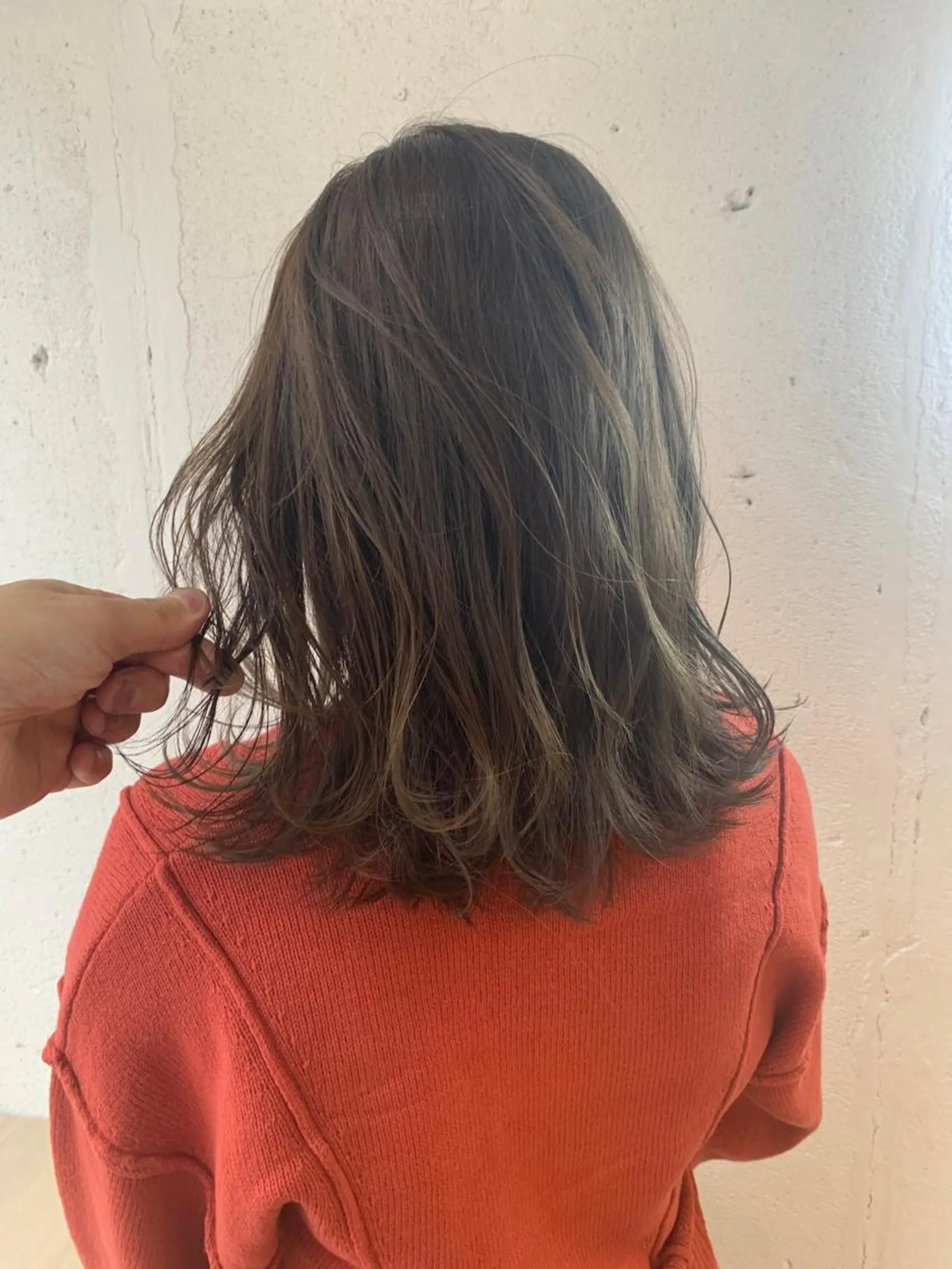 ミディアム カラー ヘアアレンジ カット ヘアカラー トリートメント WATARU🔥／ 外国人風ハイライトのヘアスタイル