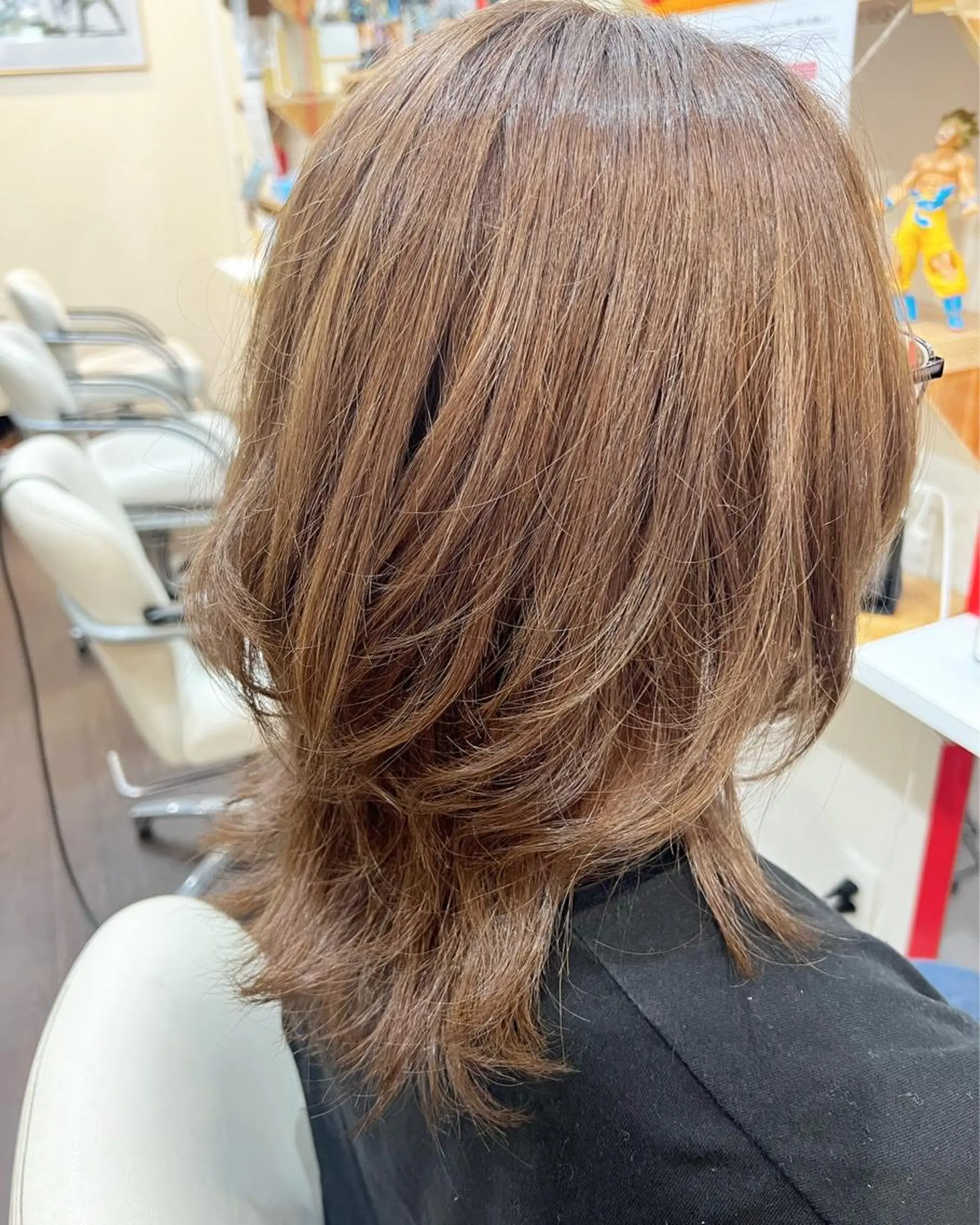 ミディアム カラー アッシュ アッシュブラウン ブリーチ ブラウンカラー ブリーチなしカラー カット ヘアカラー まさき✂︎ブリーチ／ デザインカラーのヘアスタイル