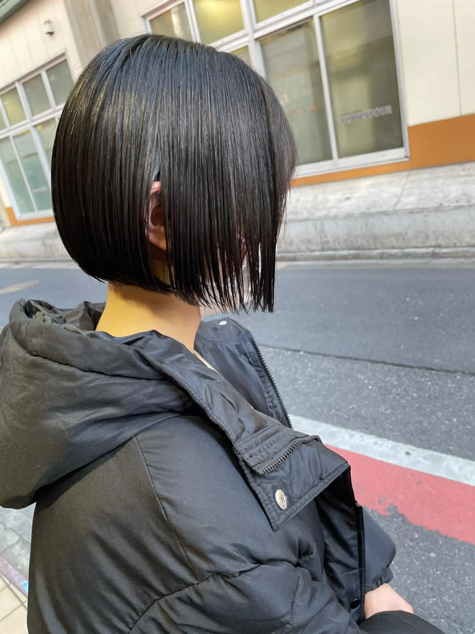 前田圭哉／ストレート ／艶髪／艶カラーのヘアスタイル