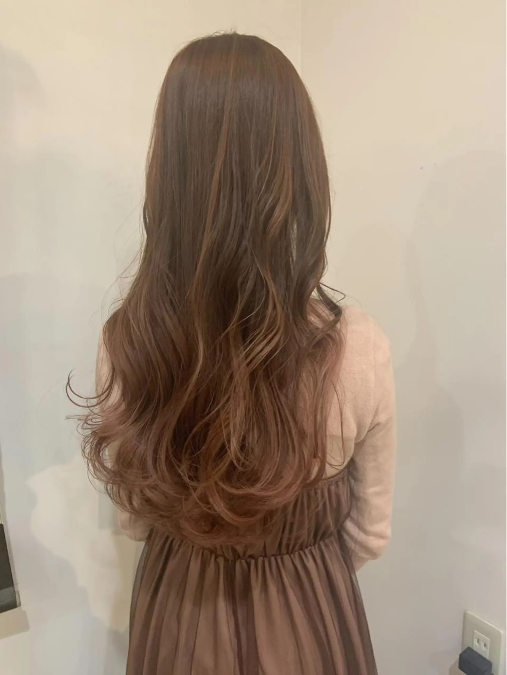 ロング カラー パーマ ヘアアレンジ グラデーションカラー ピンクカラー ヨシンモリ カット ヘアカラー トリートメント 中津No.1髪質改善 店長✨透ける暗髪のヘアスタイル