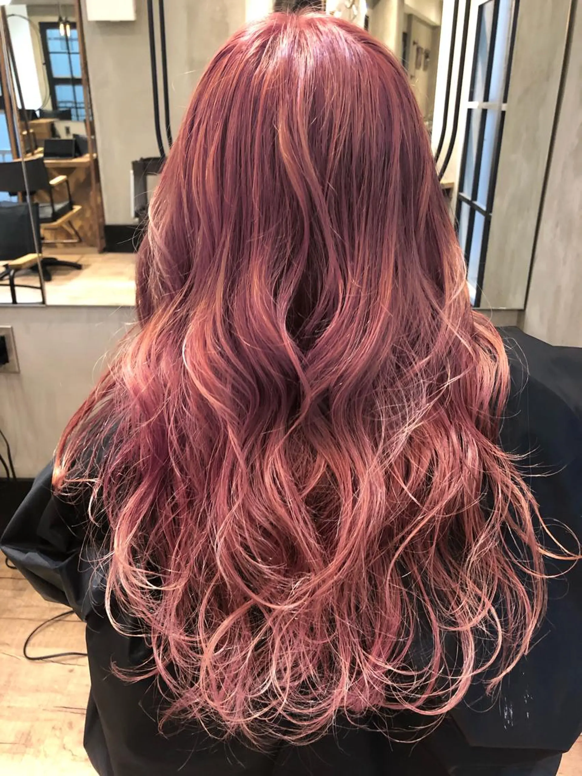 ロング カラー INTRO.by Fi-Ne所属・韓国ヘア 店長NEGIのヘアスタイル