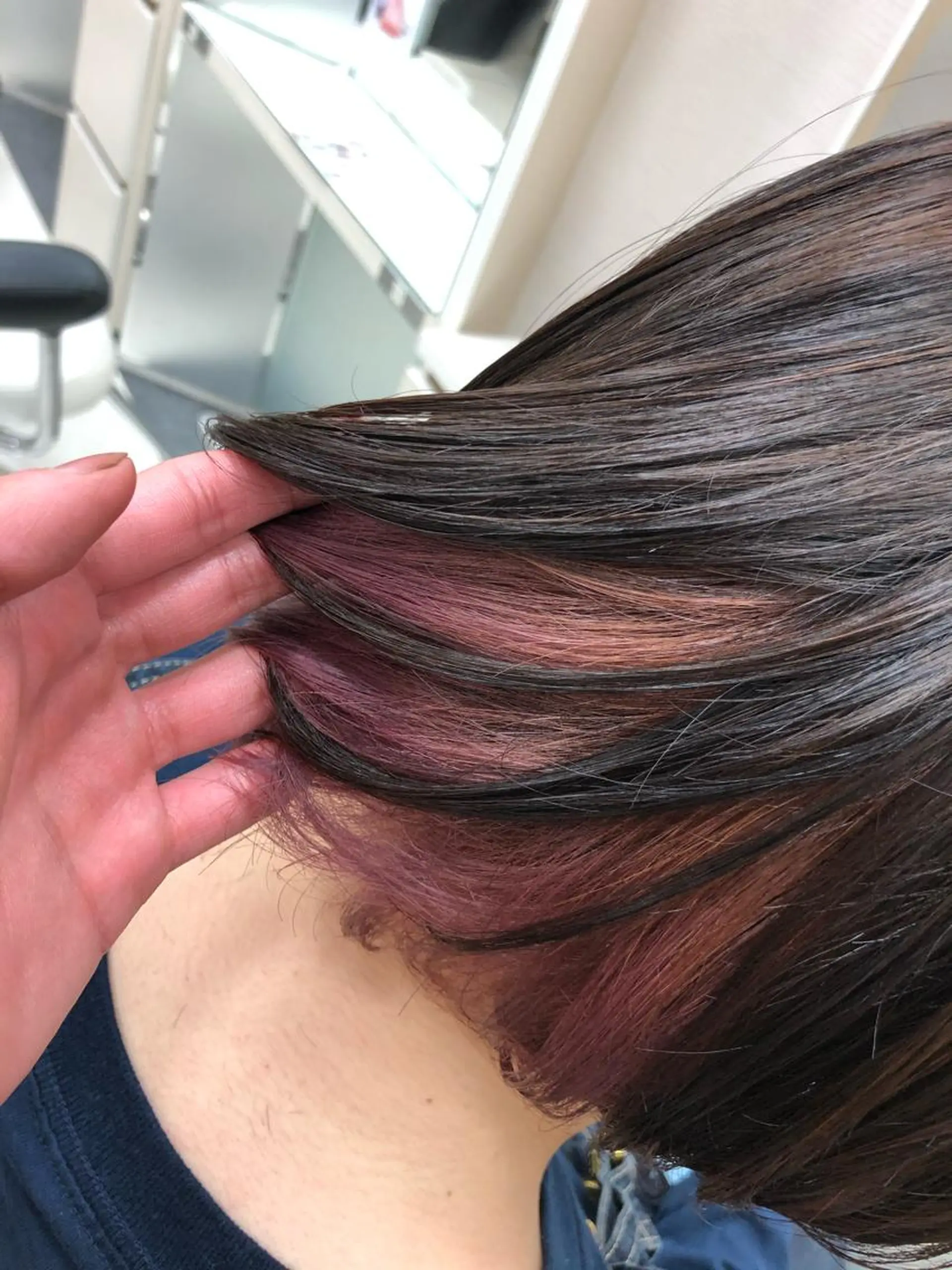 ショート カラー インナーカラー 渕向 克海のヘアスタイル